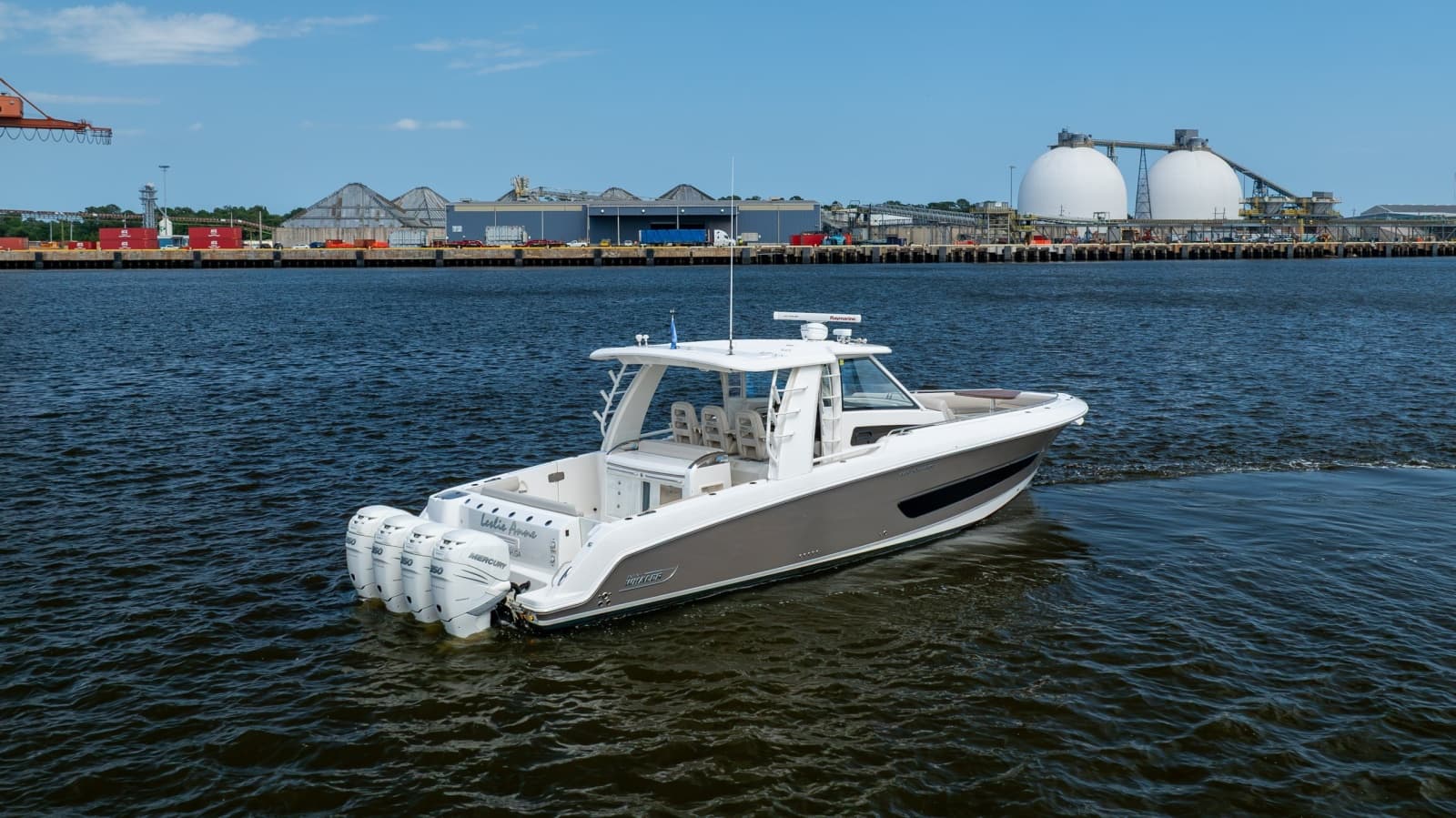 2017 Boston Whaler 420 Outrage - Photo 17