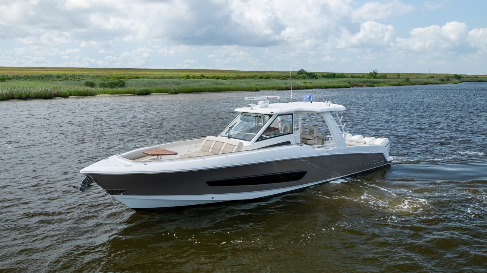 2017 Boston Whaler 420 Outrage - Photo 12