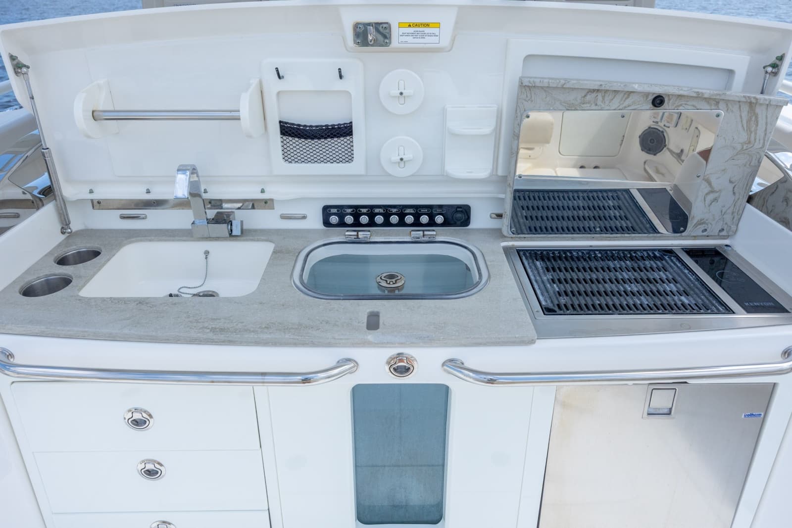 2017 Boston Whaler 420 Outrage - Photo 43