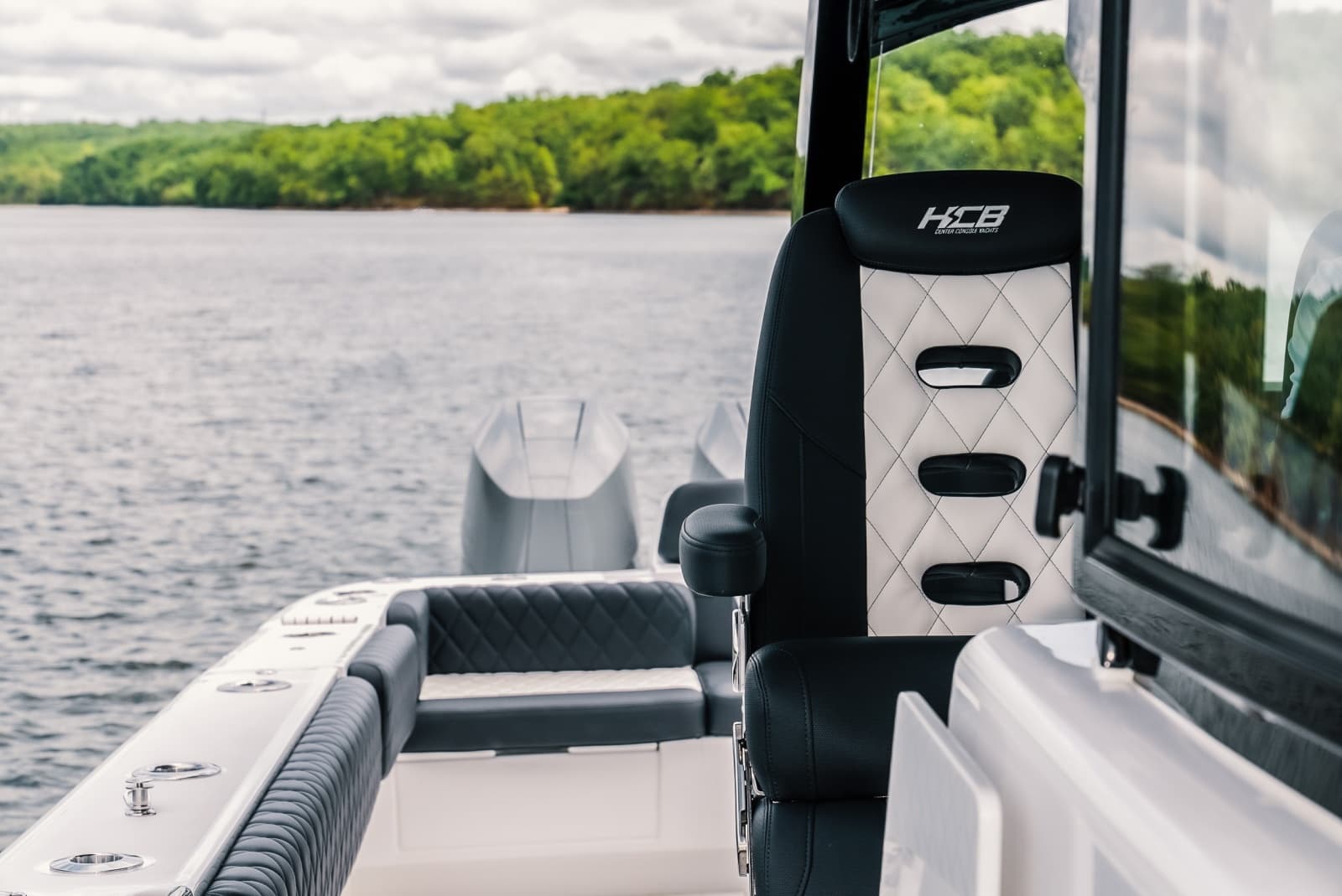 2024 HCB 42 Lujo - Photo 24