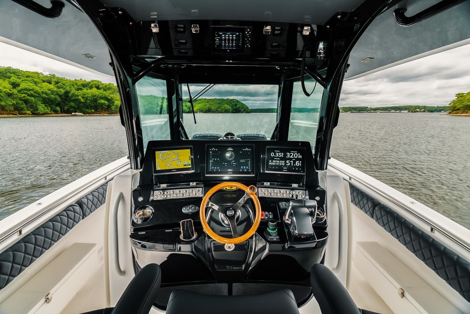 2024 HCB 42 Lujo - Photo 33