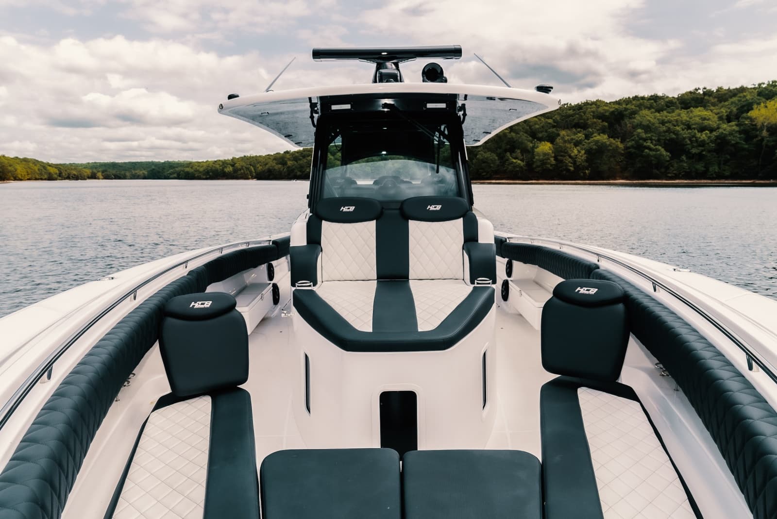2024 HCB 42 Lujo - Photo 23