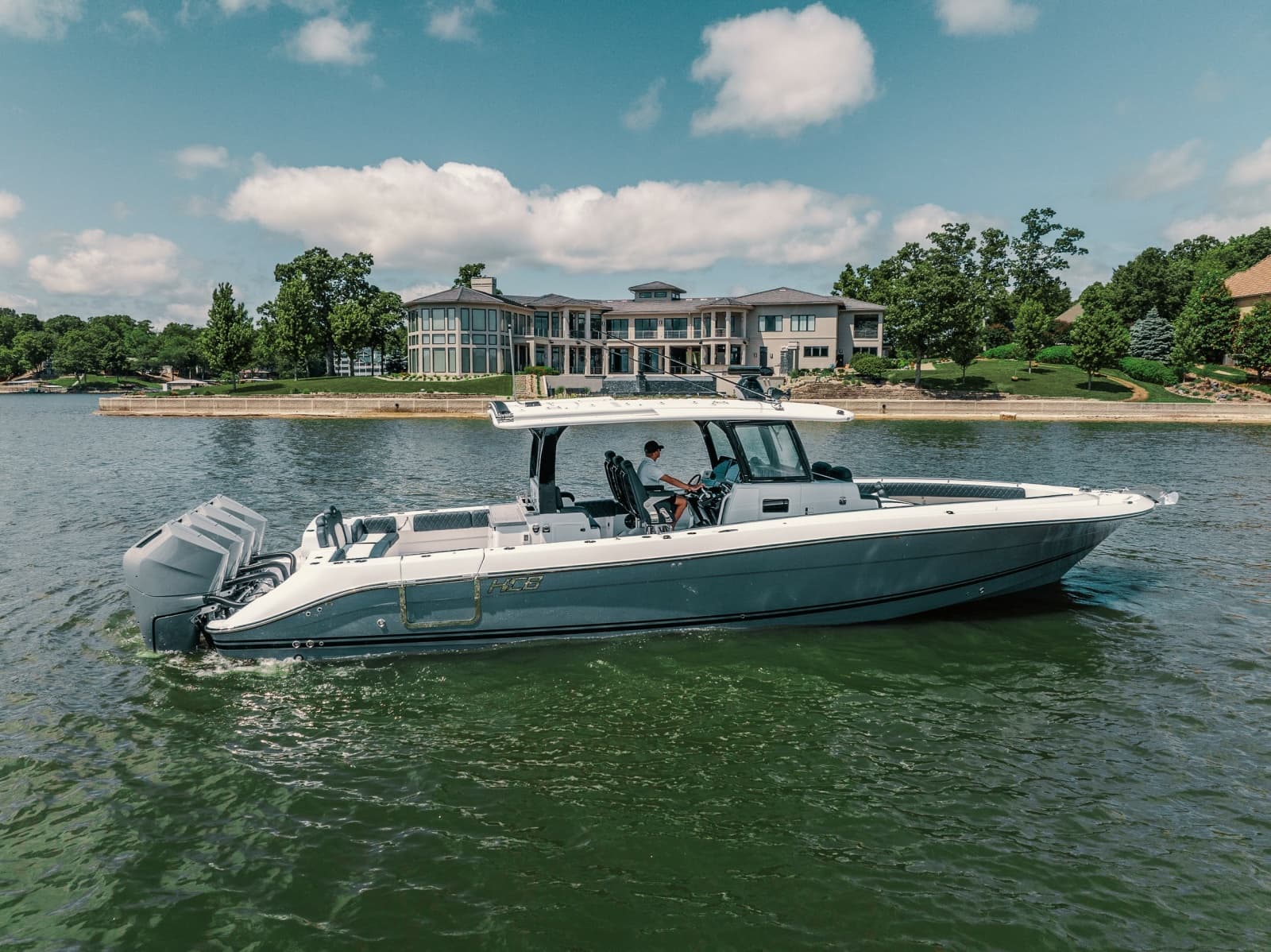 2024 HCB 42 Lujo - Photo 1