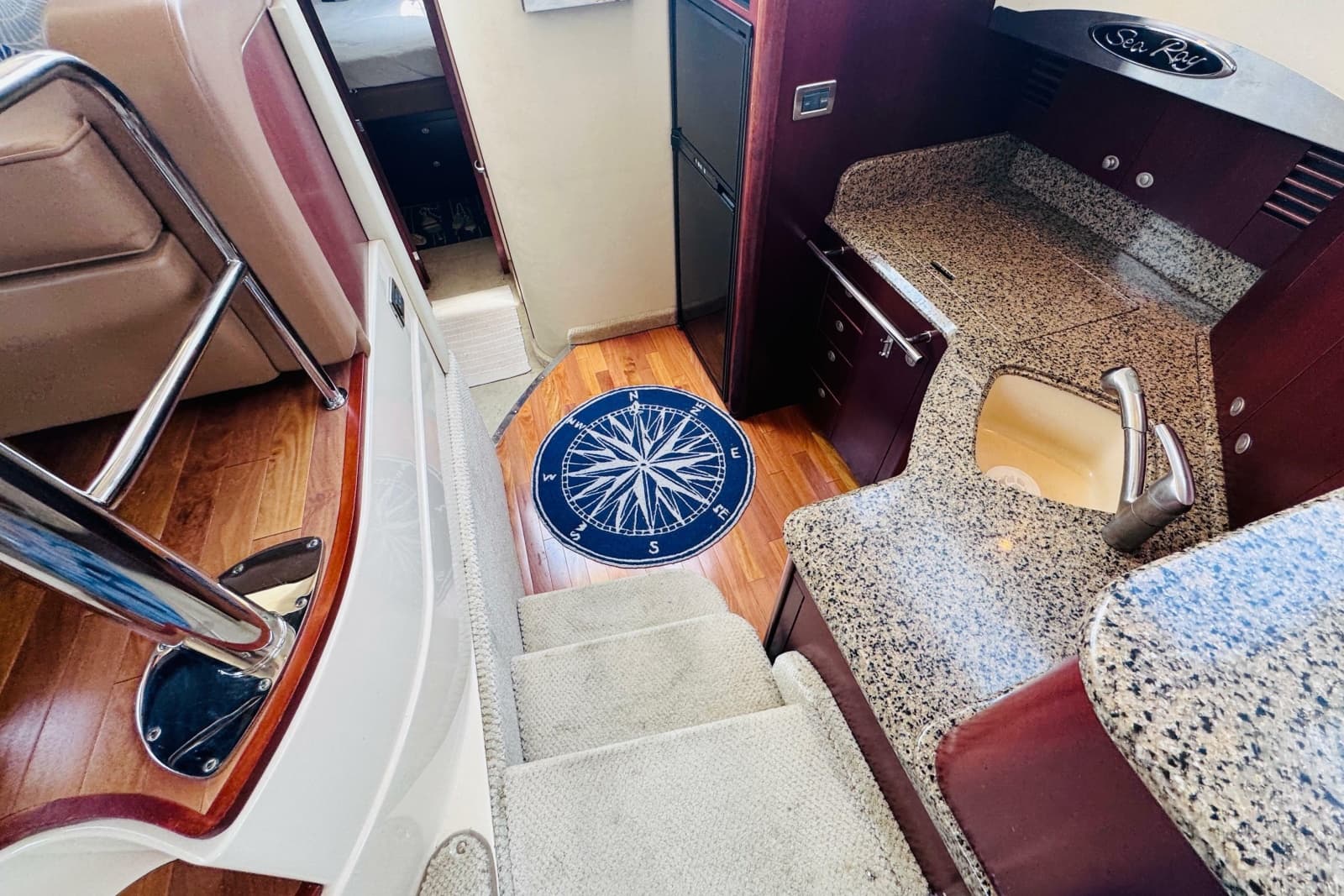 2006 Sea Ray 44 Sedan Bridge - Photo 17