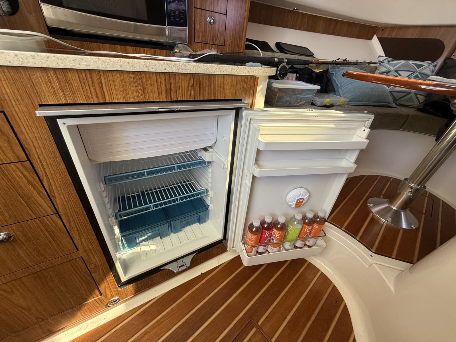 2014 Pursuit 345 Offshore - Photo 14