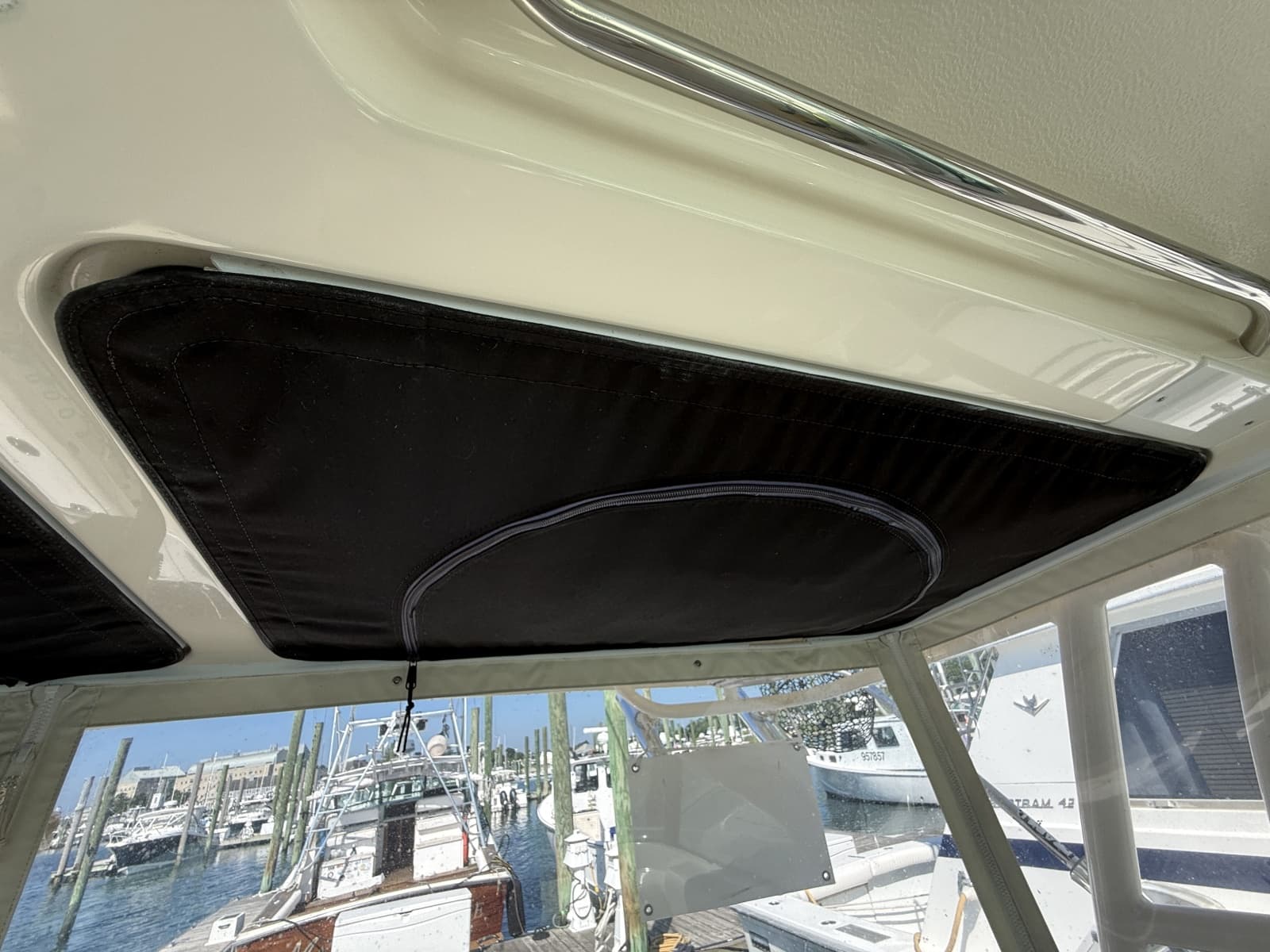 2014 Pursuit 345 Offshore - Photo 35