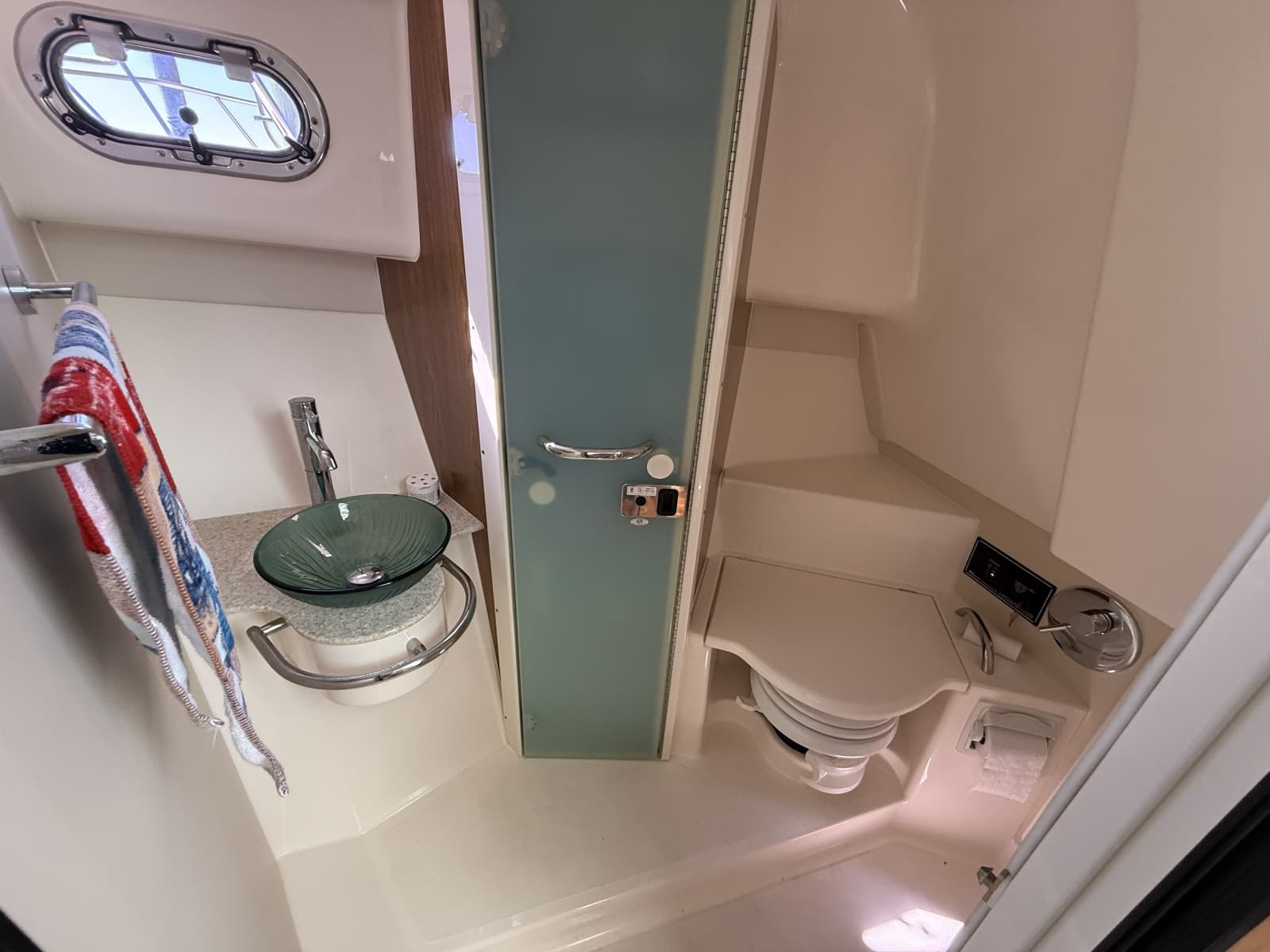 2014 Pursuit 345 Offshore - Photo 18