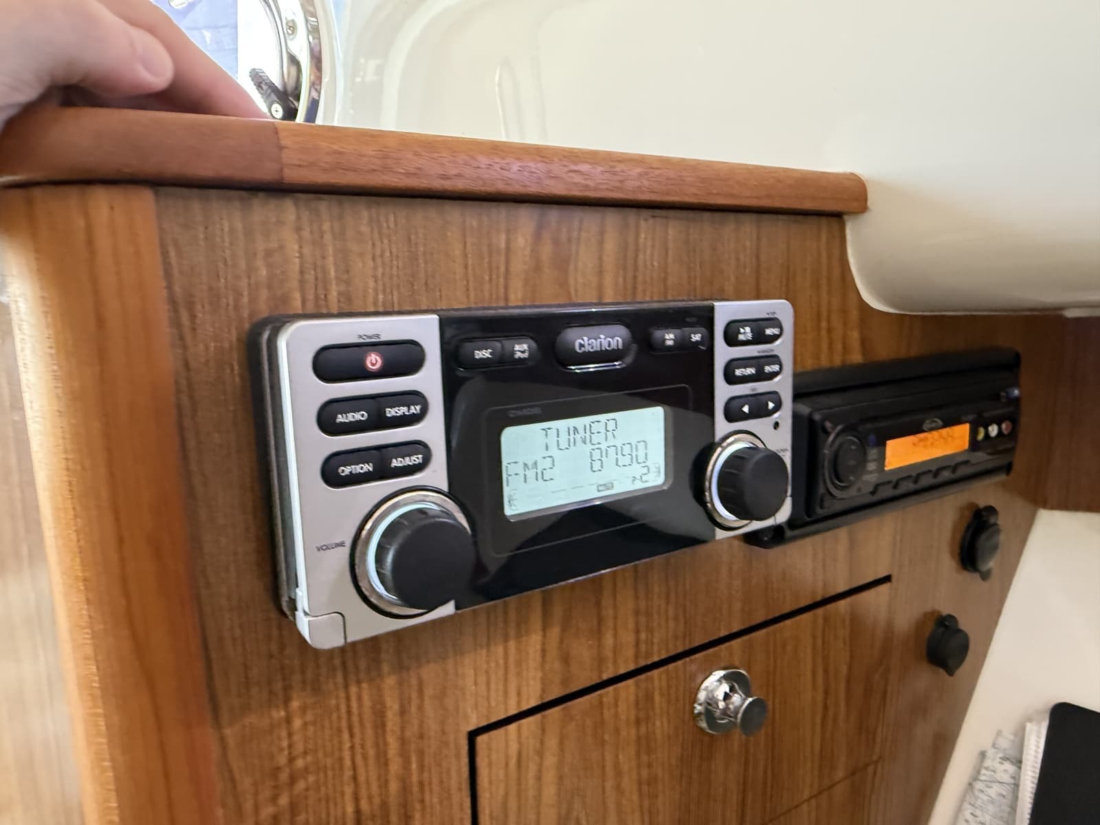 2014 Pursuit 345 Offshore - Photo 10