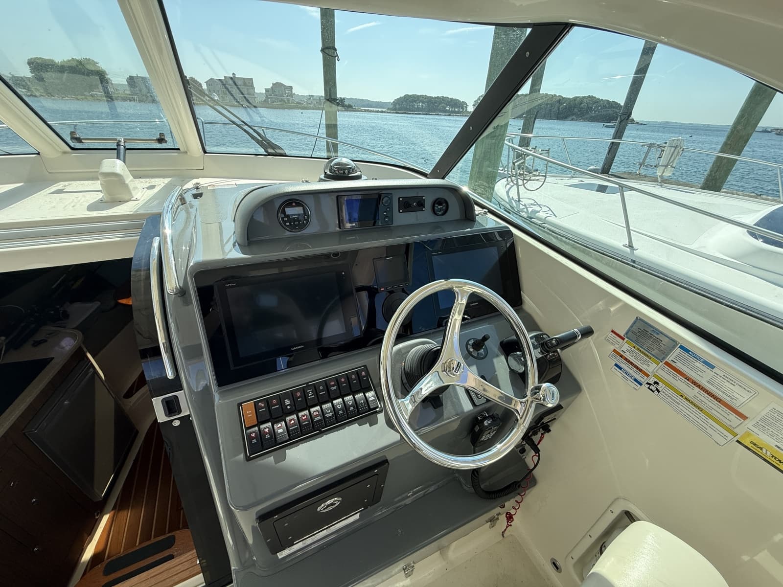 2014 Pursuit 345 Offshore - Photo 21