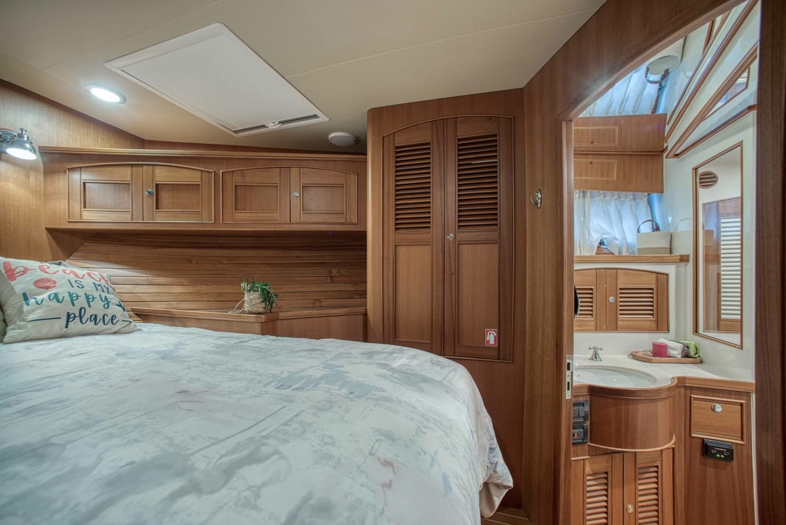 2016 Marlow Explorer 58E - Photo 29