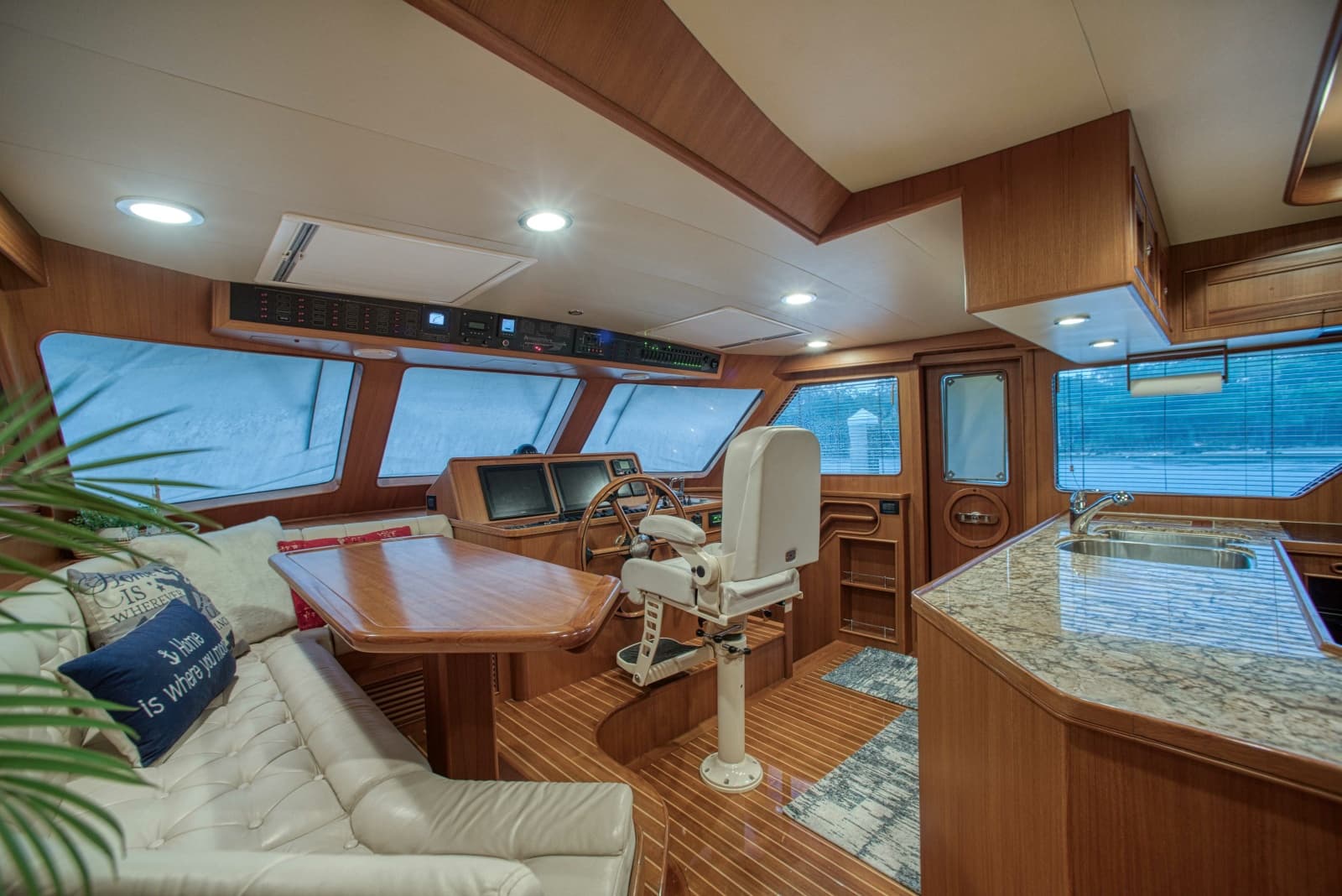 2016 Marlow Explorer 58E - Photo 17