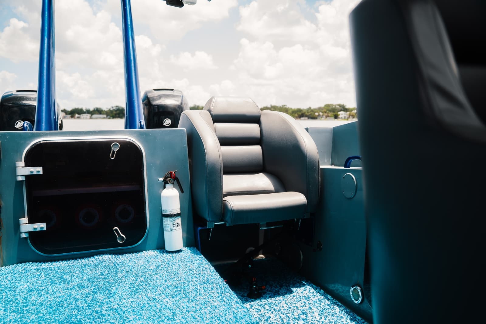 2002 Interceptor Nightcat 27 - Photo 62