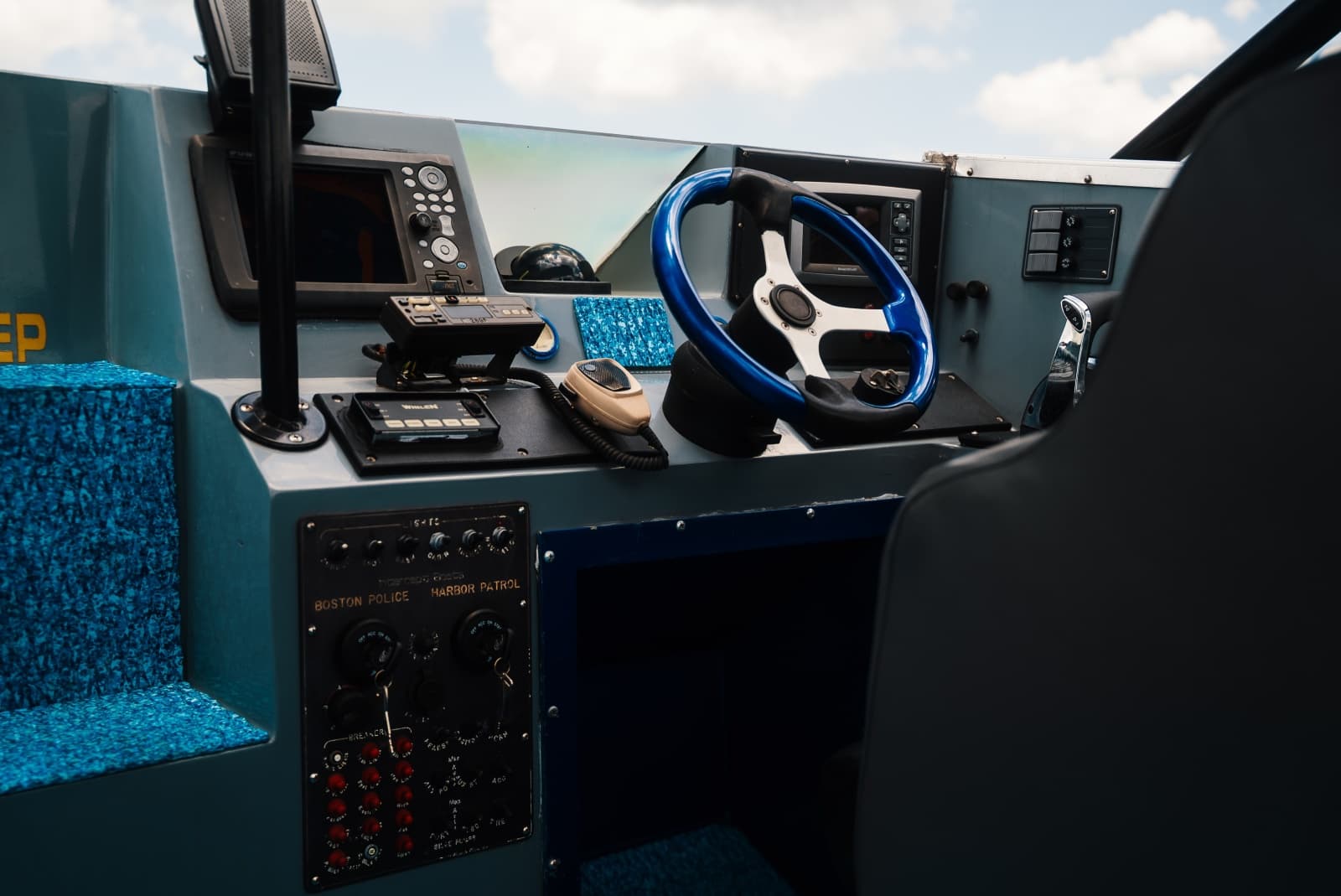 2002 Interceptor Nightcat 27 - Photo 50