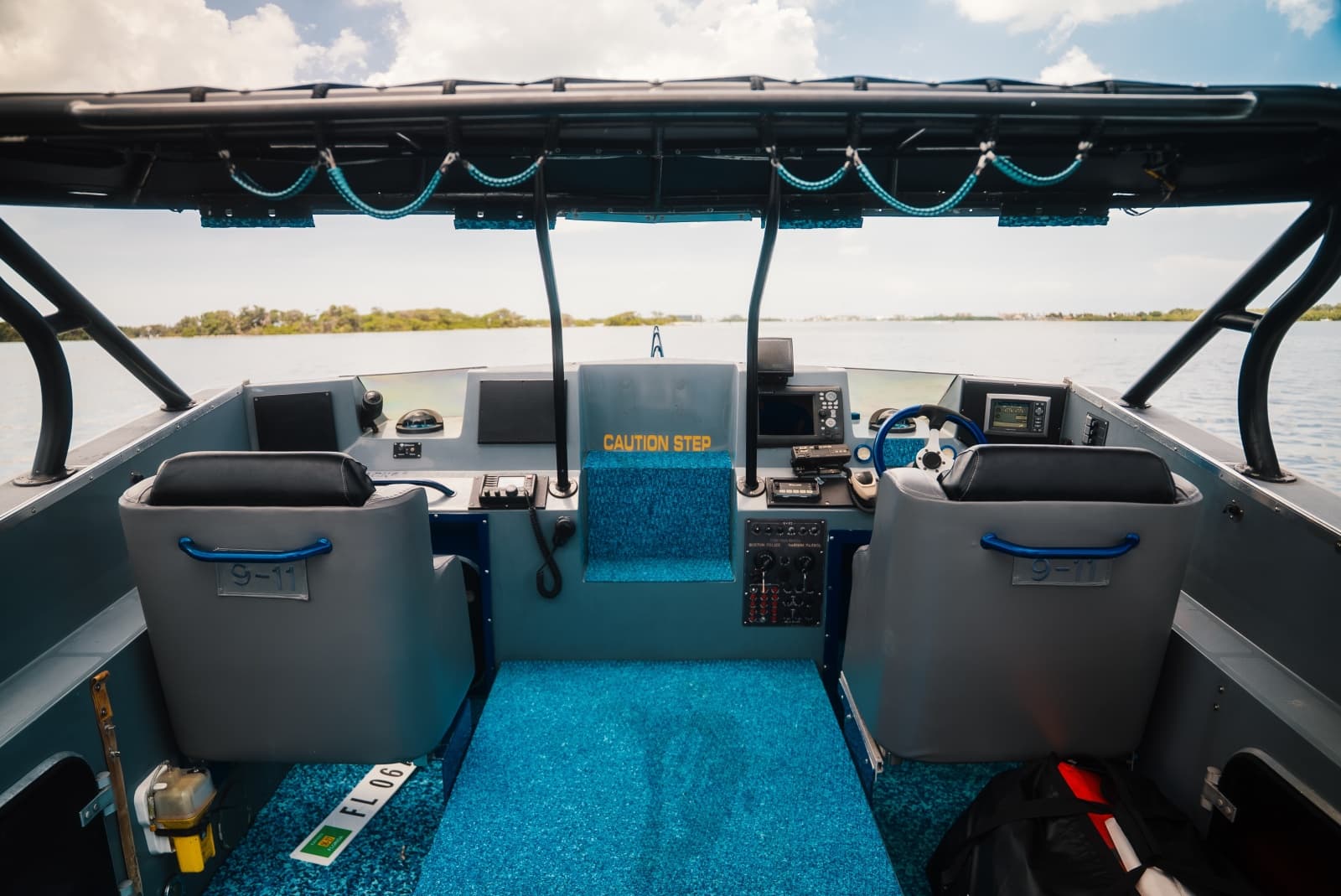 2002 Interceptor Nightcat 27 - Photo 72