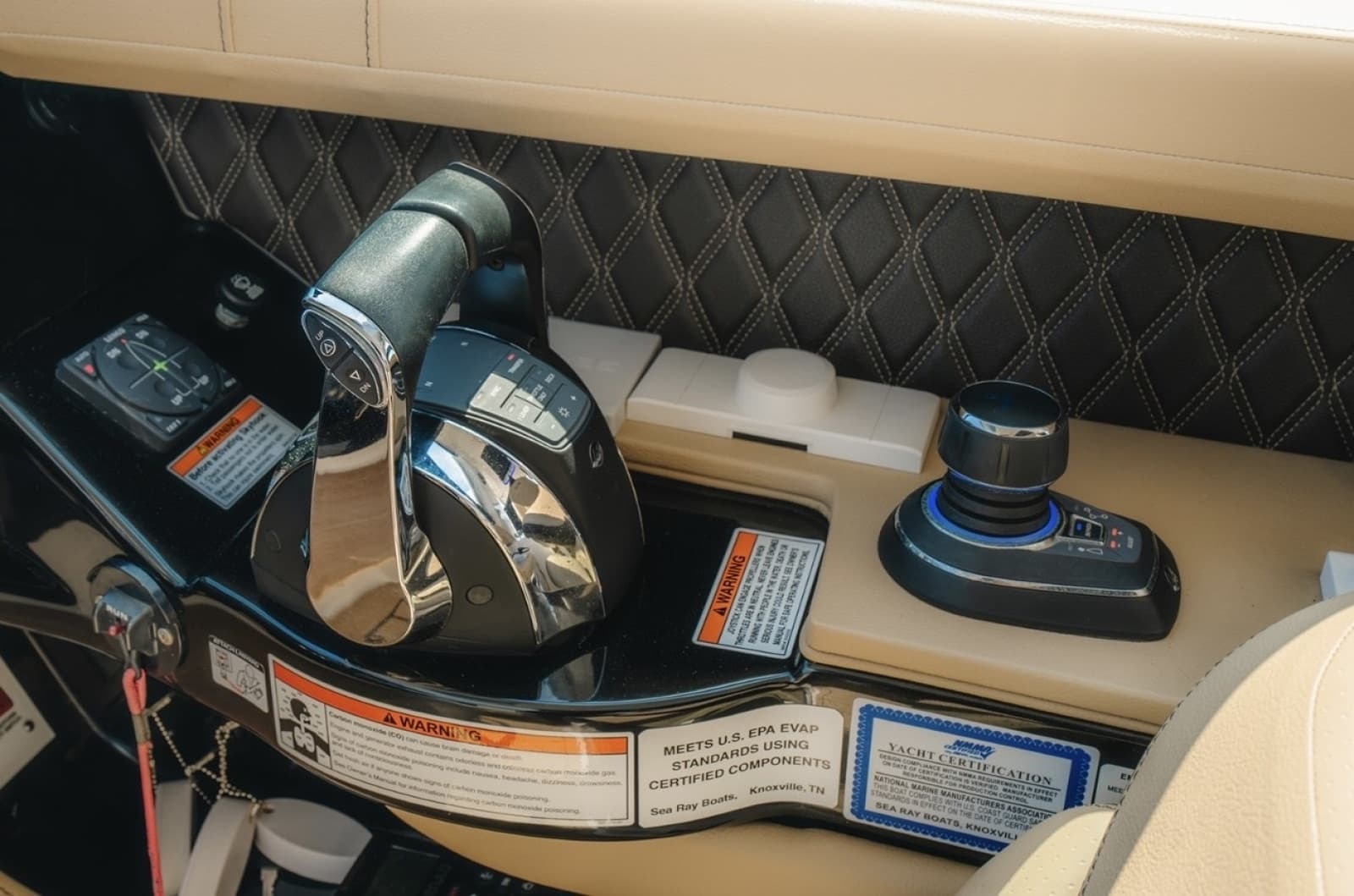 2021 Sea Ray SLX 400 Outboard - Photo 14