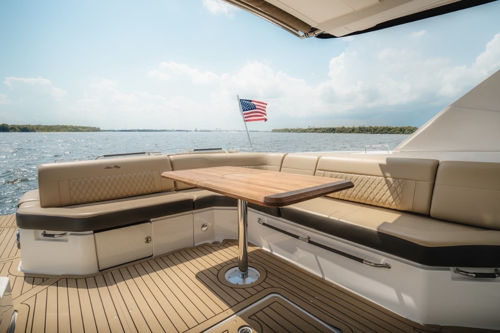 2021 Sea Ray SLX 400 Outboard - Photo 11