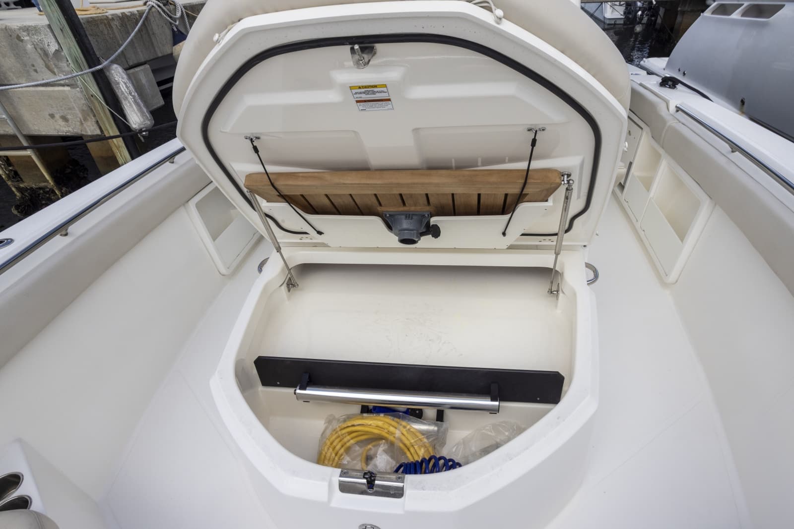 2023 Boston Whaler 360 Outrage - Photo 24