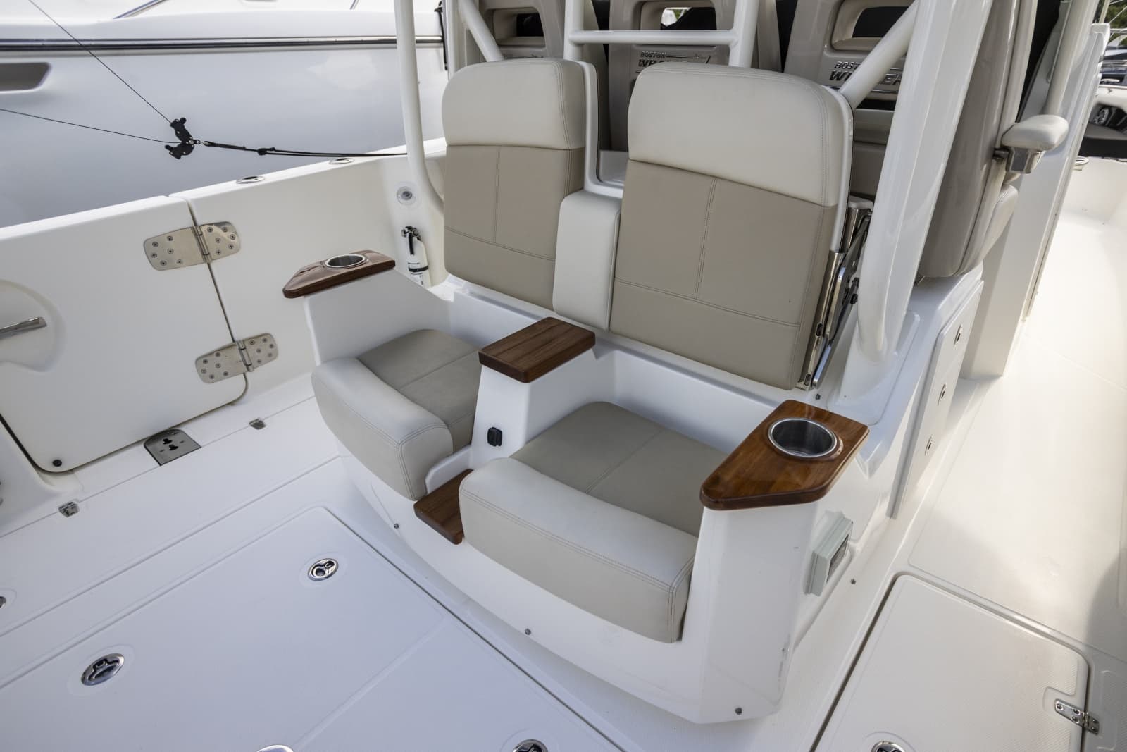 2023 Boston Whaler 360 Outrage - Photo 29