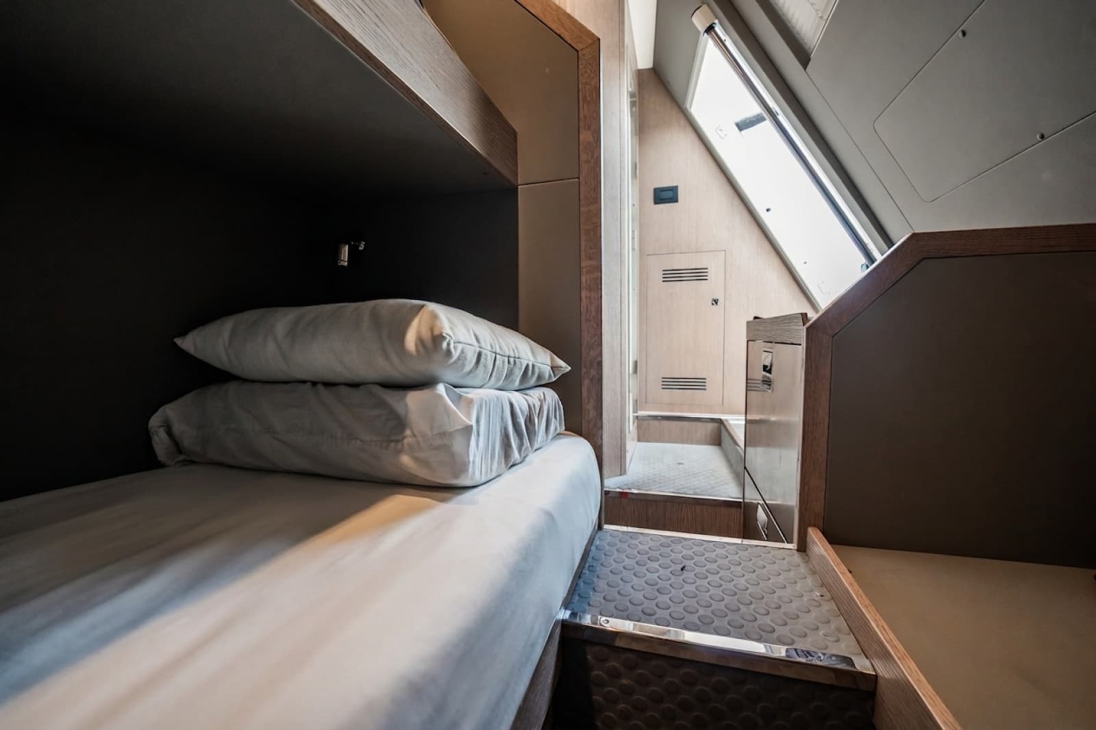 2024 Astondoa 66 Flybridge - Photo 92