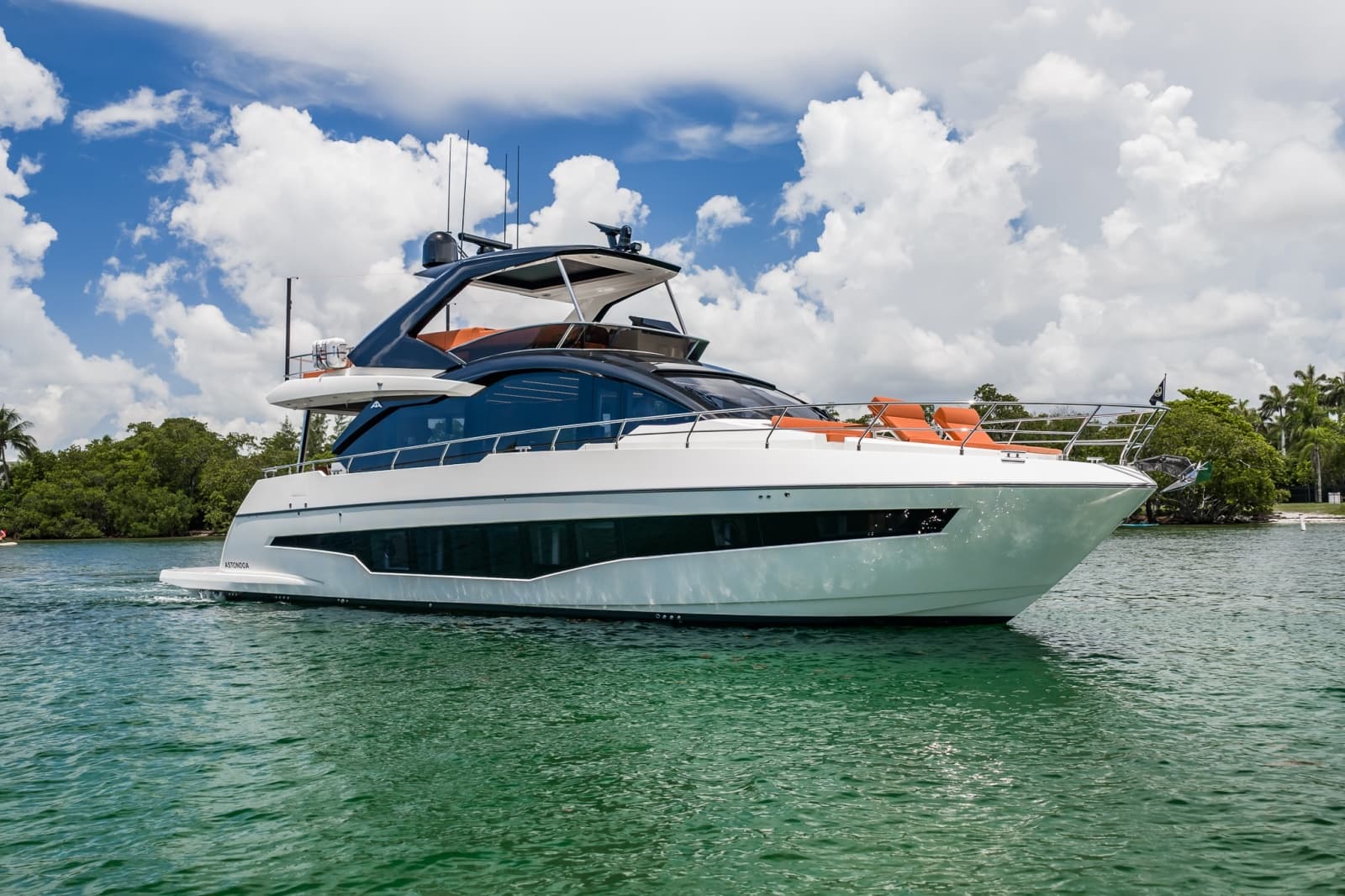 2024 Astondoa 66 Flybridge - Photo 6