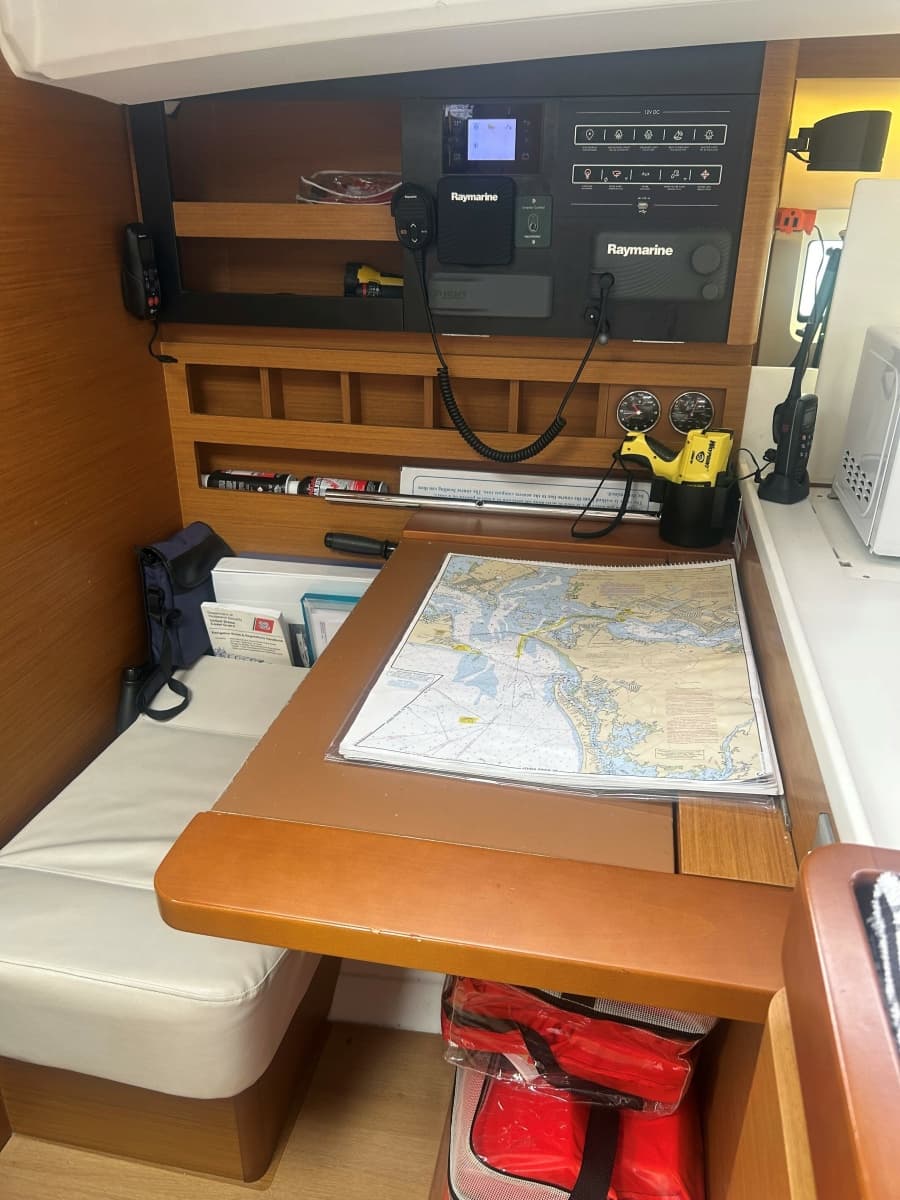 2019 Jeanneau Sun Odyssey 440 - Photo 30
