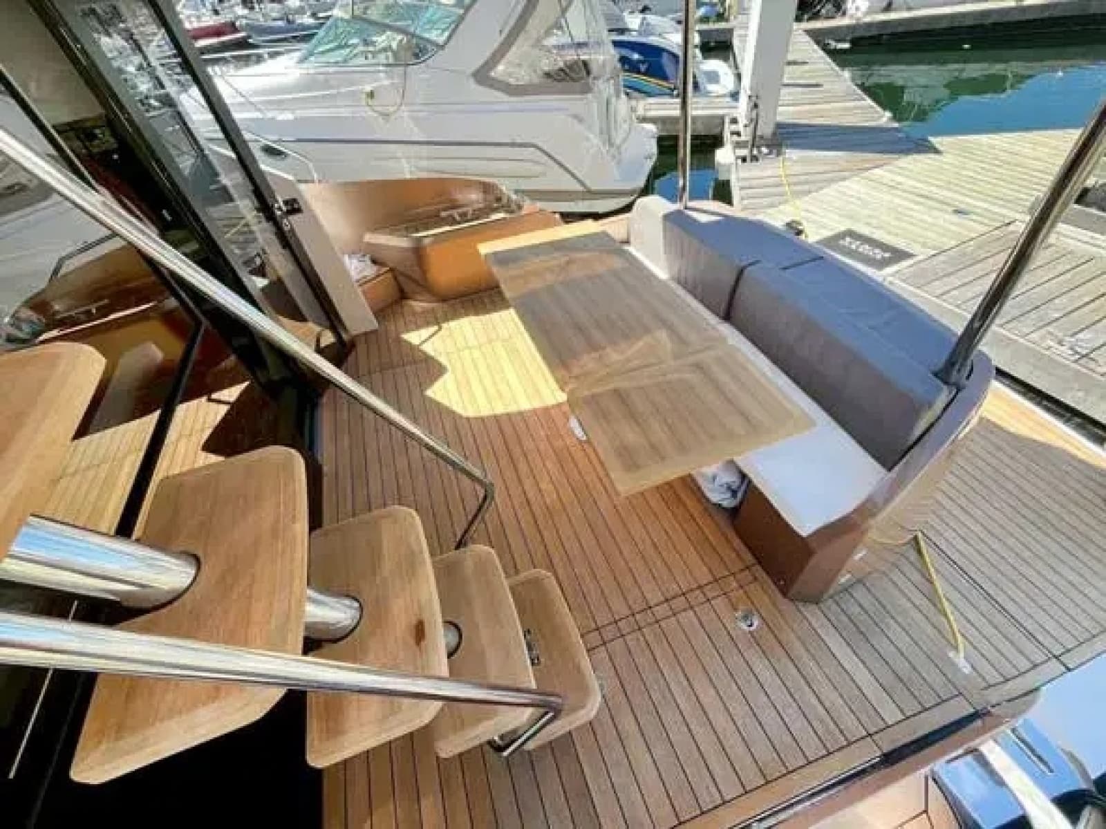 2025 Sessa F47 - Photo 11