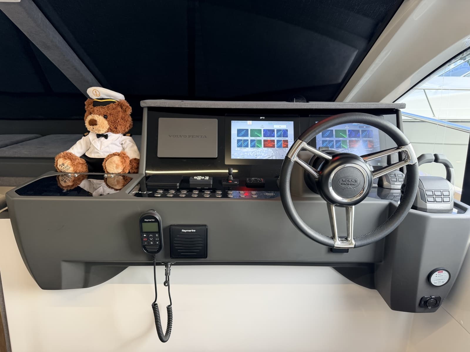 2025 Sessa F47 - Photo 49