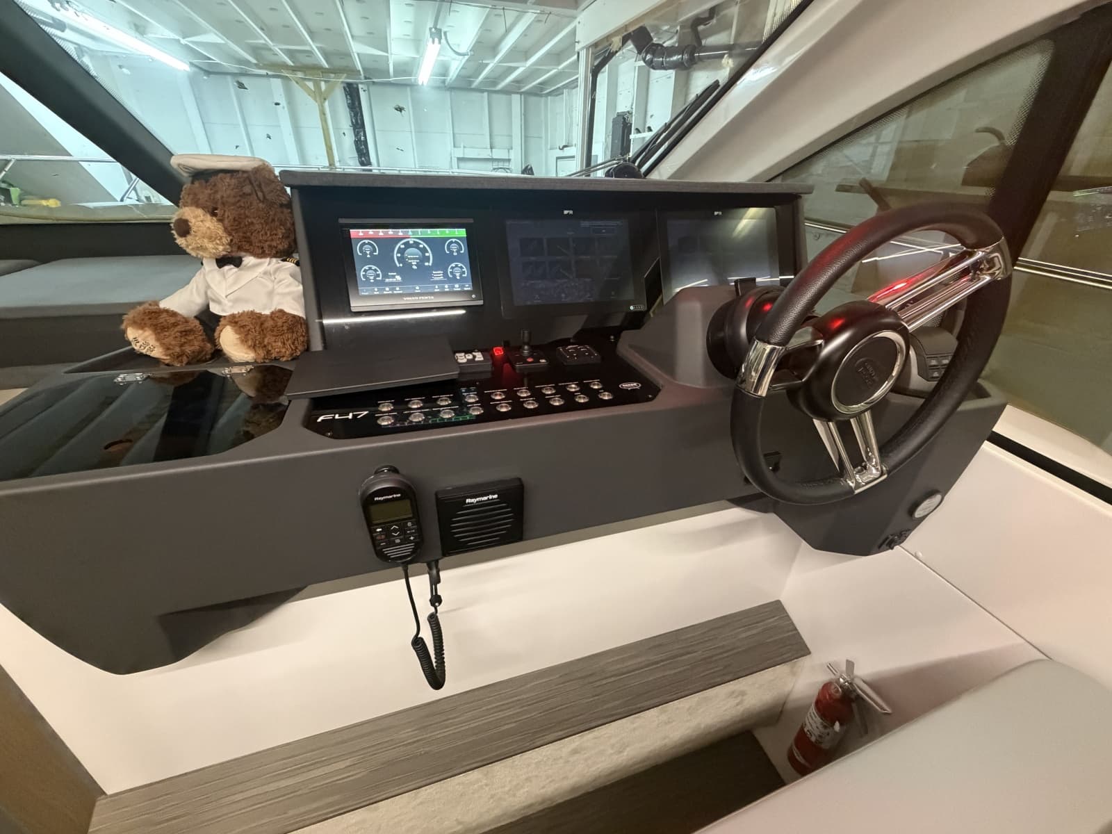 2025 Sessa F47 - Photo 40
