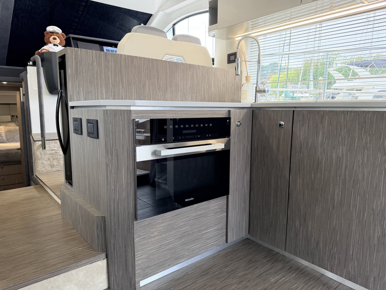 2025 Sessa F47 - Photo 54