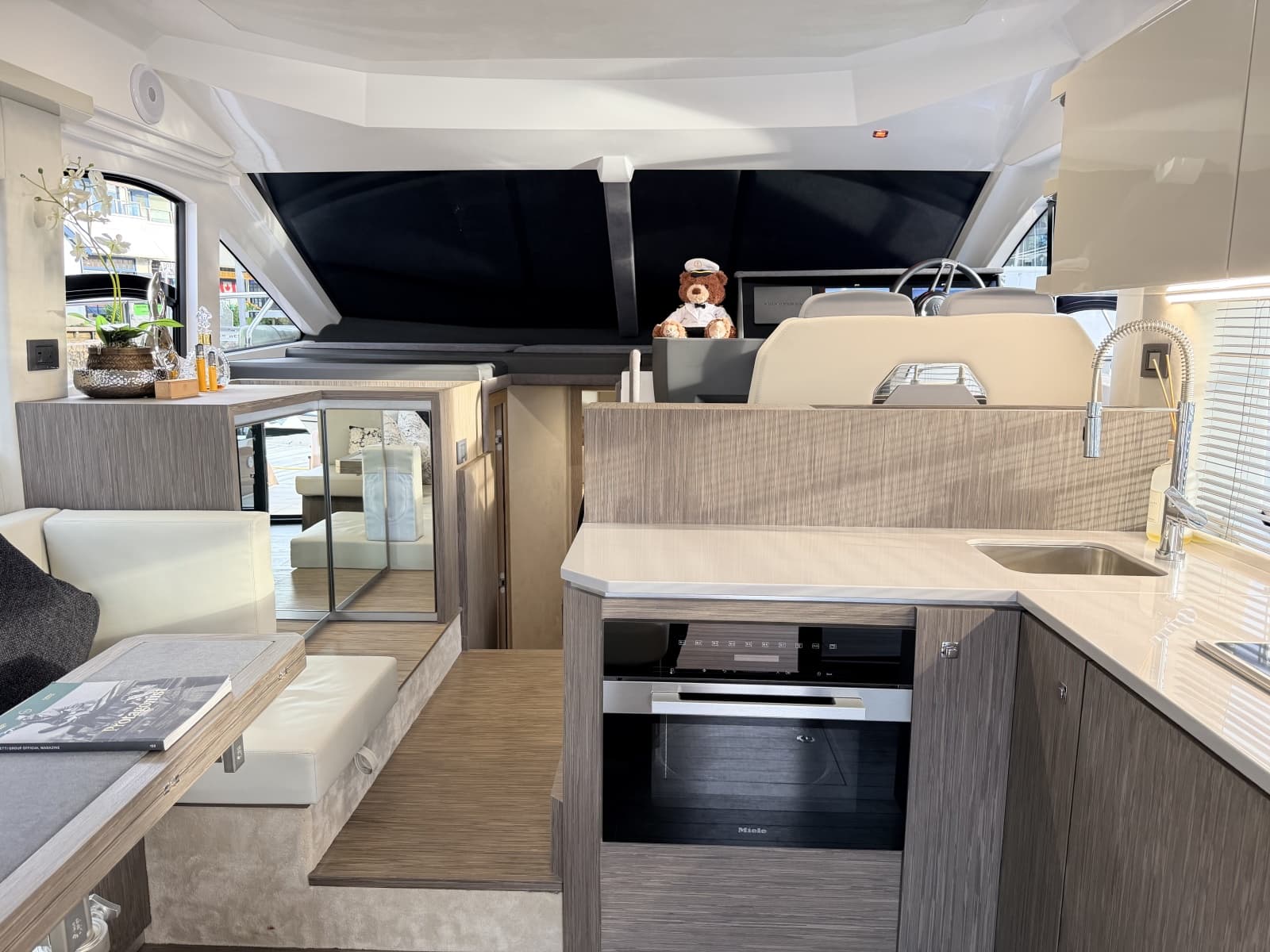2025 Sessa F47 - Photo 42
