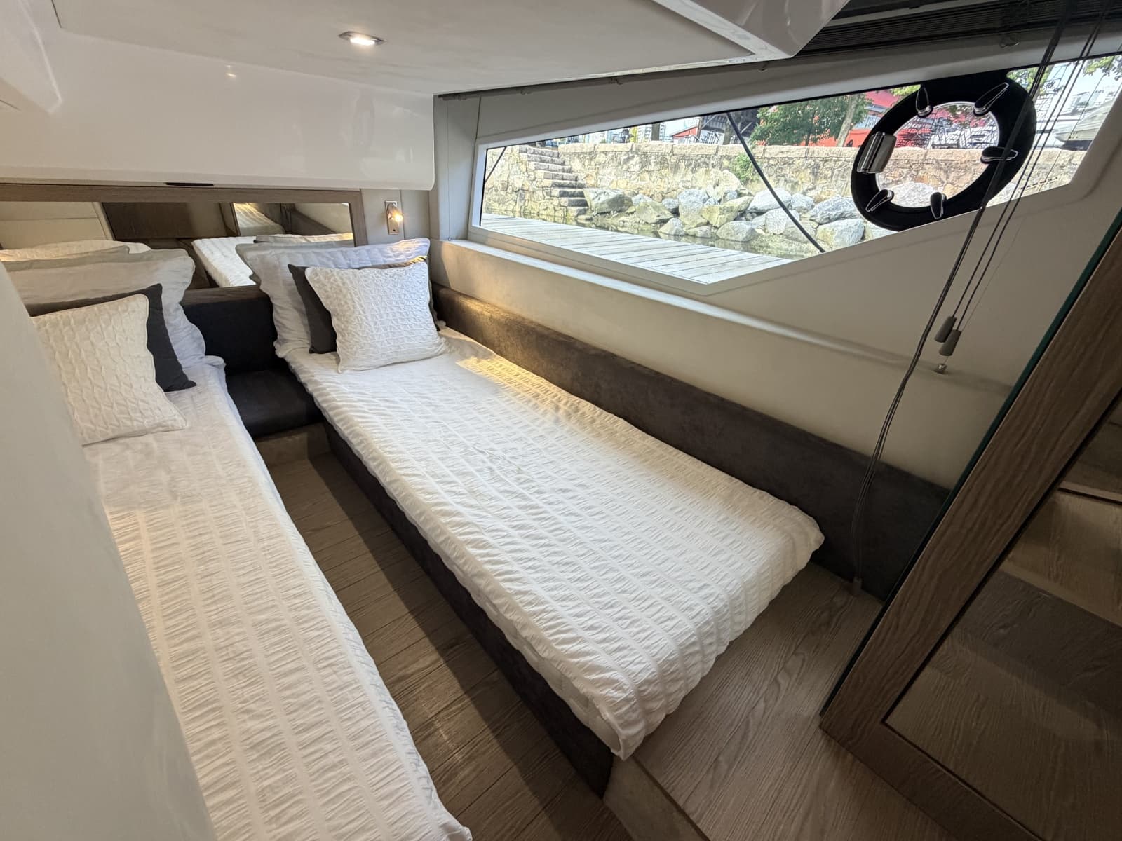 2025 Sessa F47 - Photo 70
