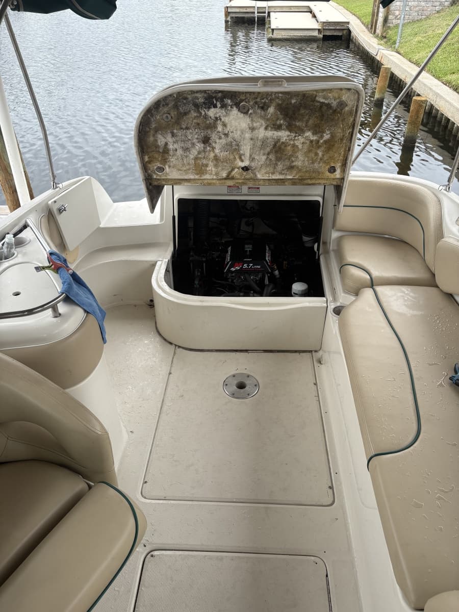 2001 Sea Ray  - Photo 2