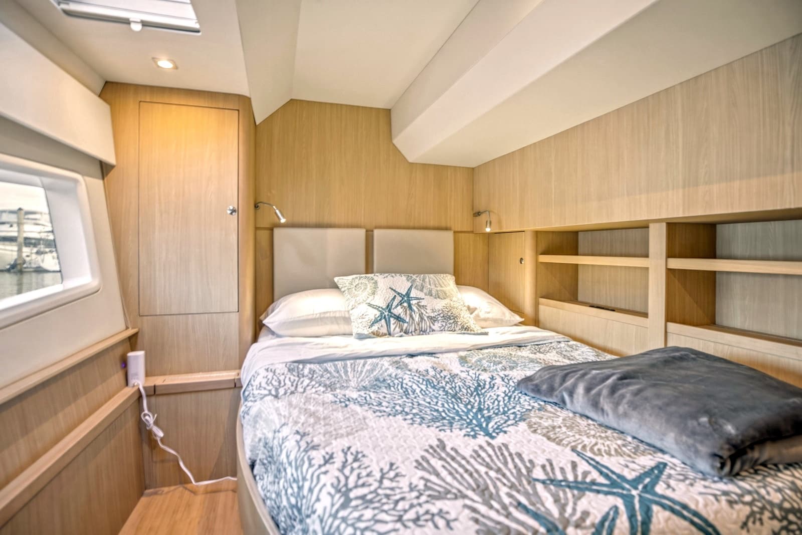 2021 Aquila 44 PowerCat - Photo 24