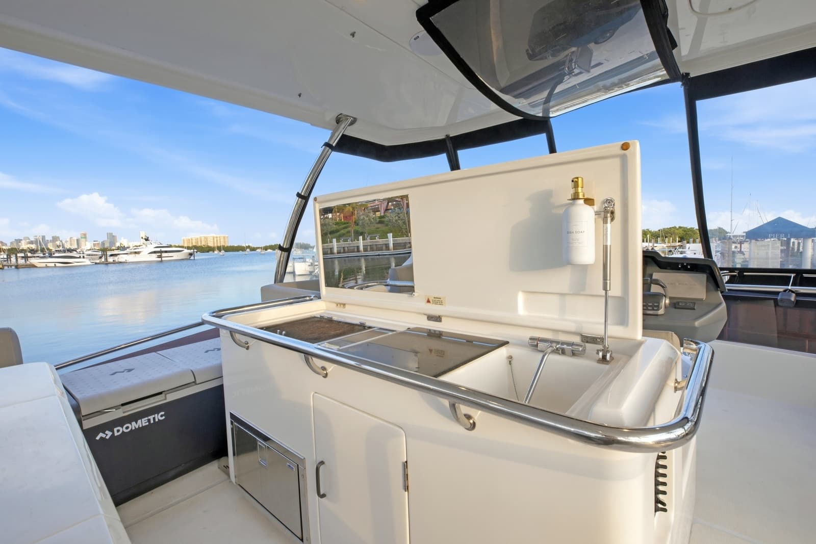 2021 Aquila 44 PowerCat - Photo 13