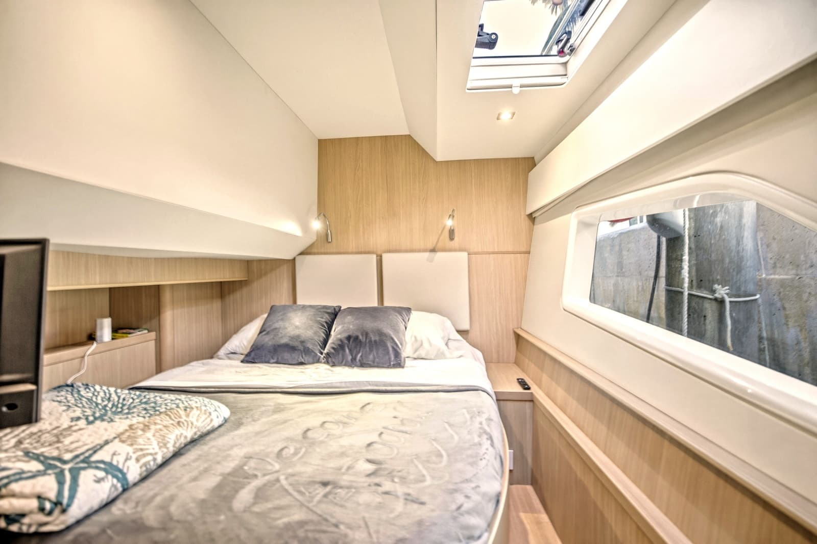 2021 Aquila 44 PowerCat - Photo 22