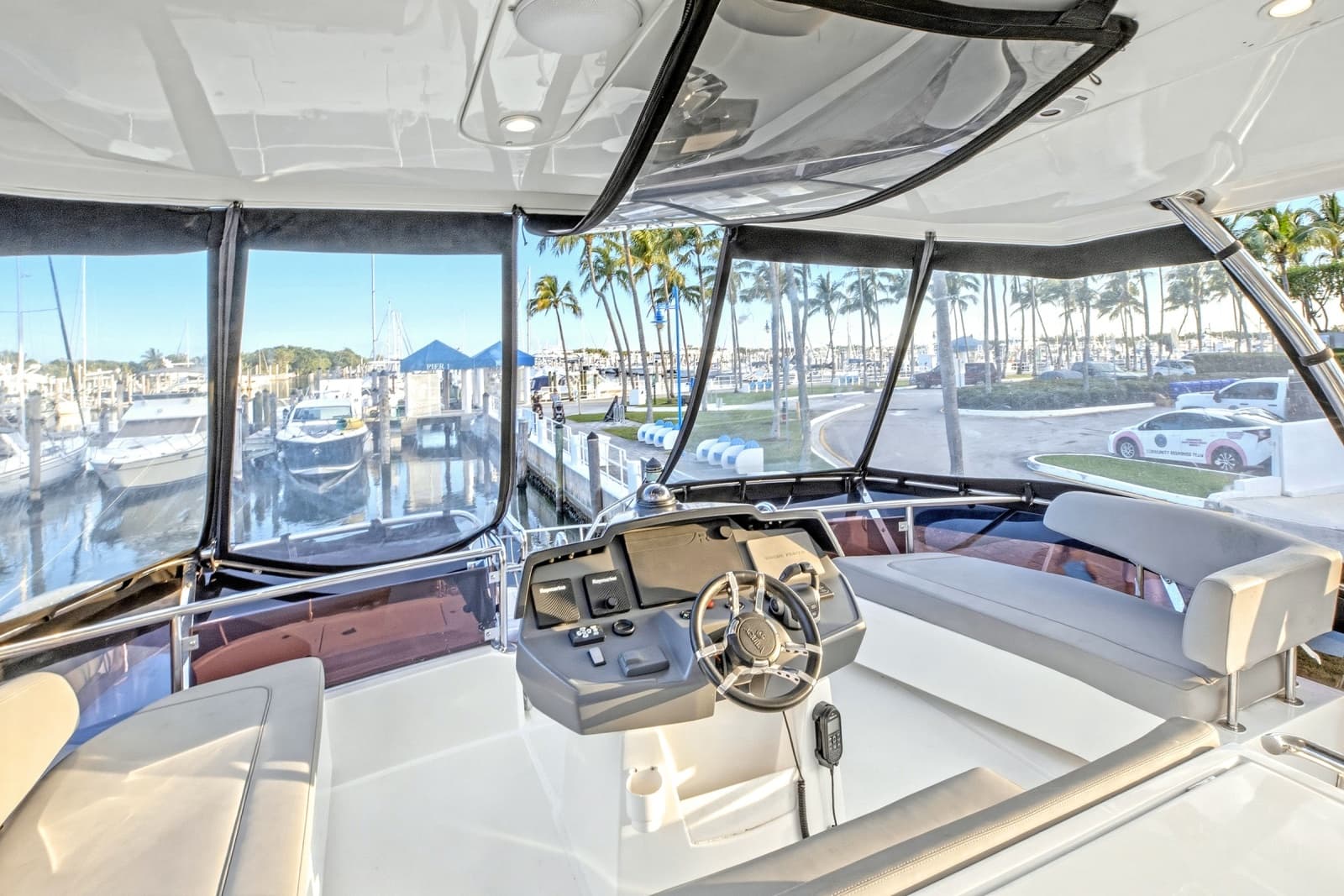 2021 Aquila 44 PowerCat - Photo 2