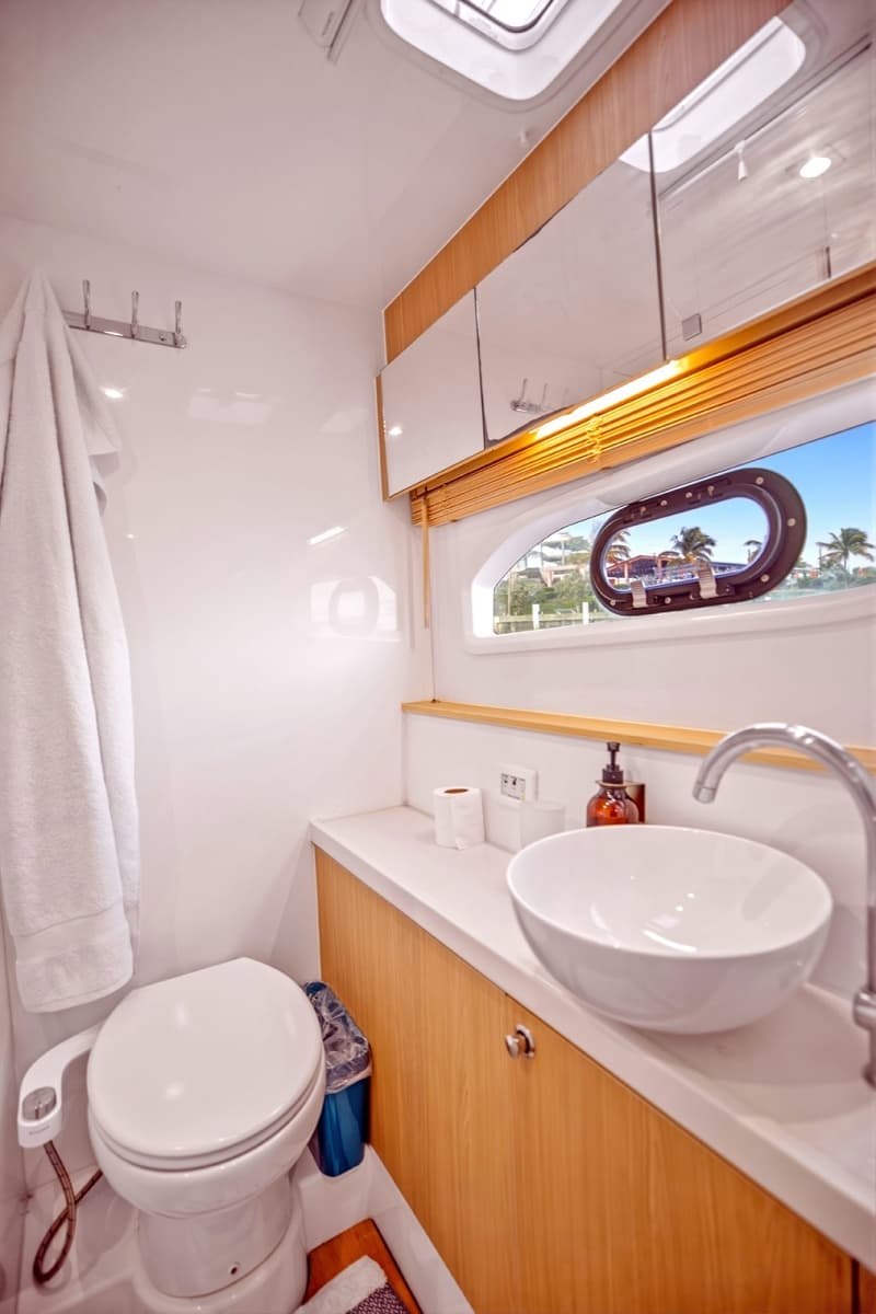 2021 Aquila 44 PowerCat - Photo 28