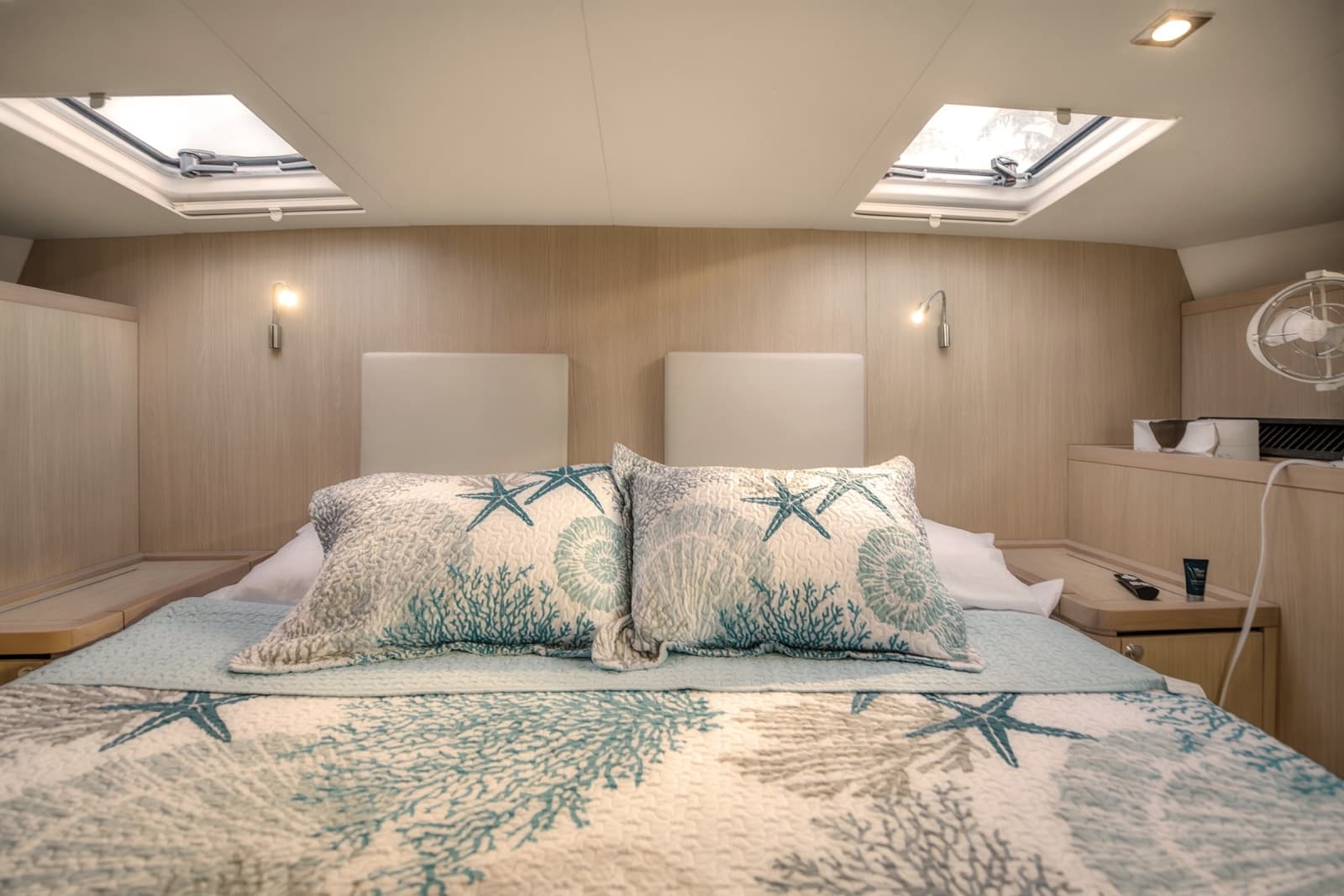 2021 Aquila 44 PowerCat - Photo 18