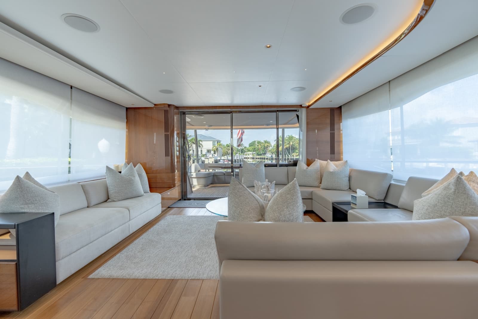 2019 Princess Y85 - Photo 4