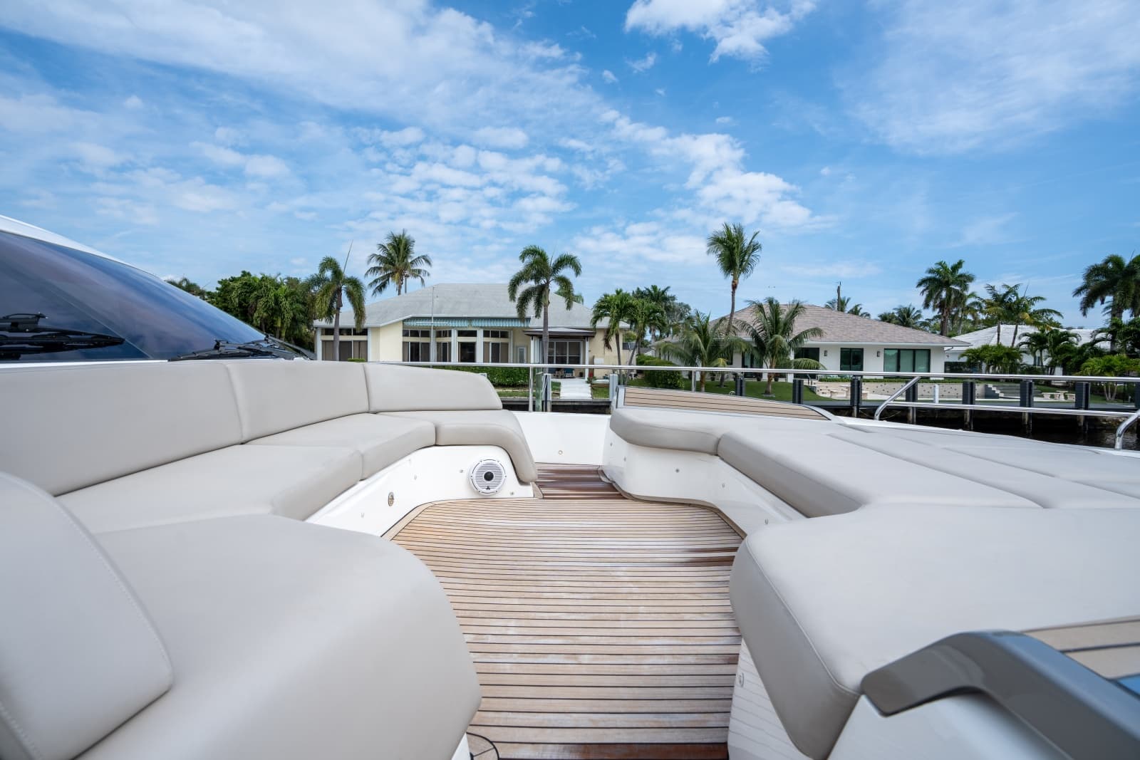 2019 Princess Y85 - Photo 47