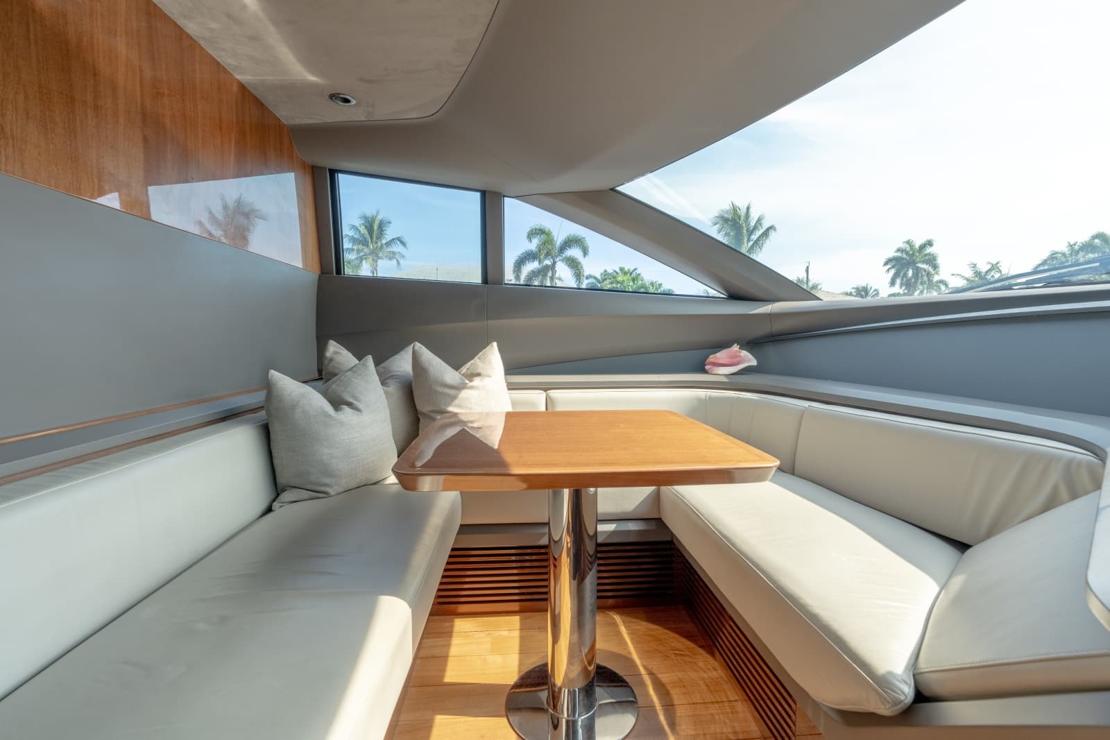2019 Princess Y85 - Photo 16