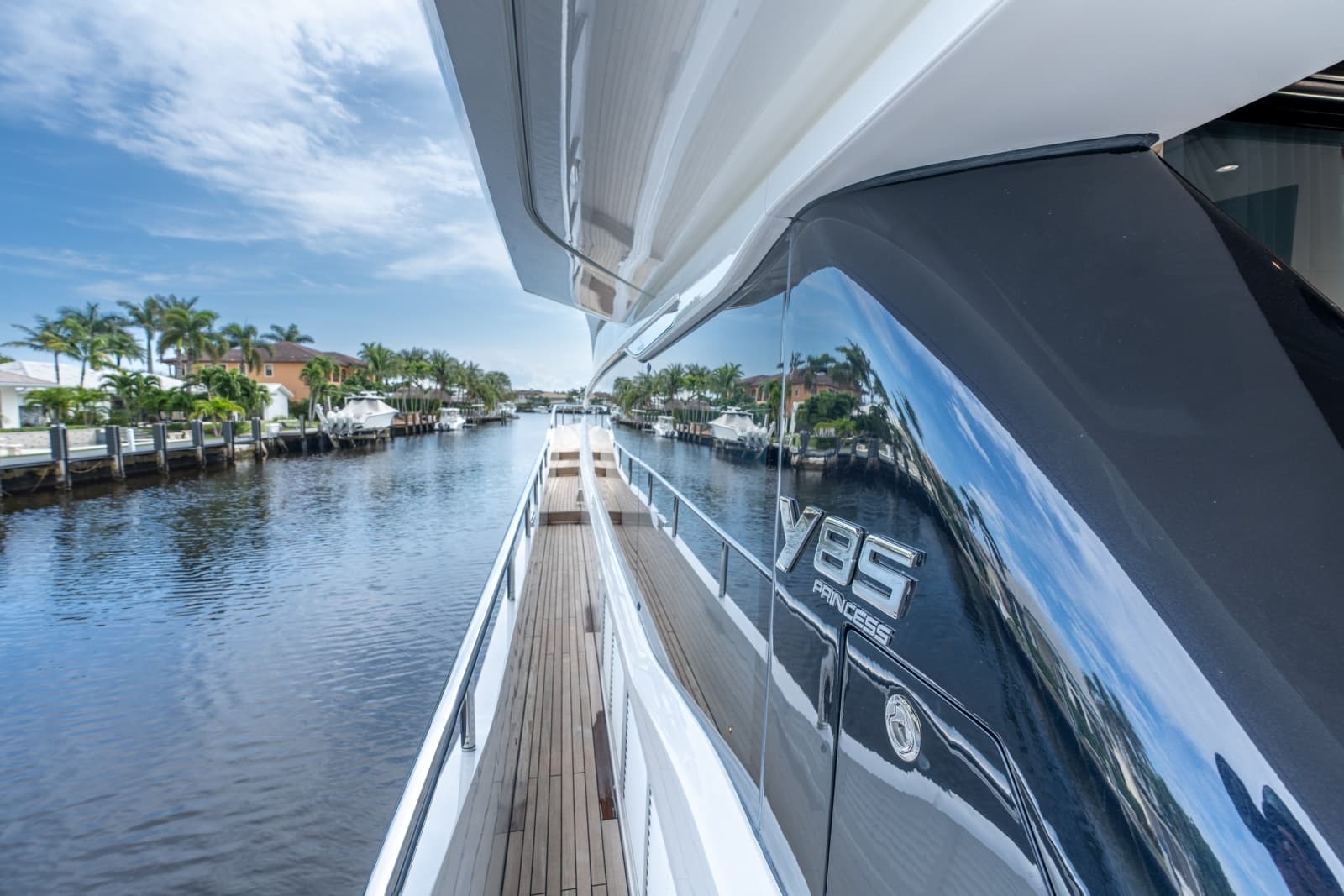 2019 Princess Y85 - Photo 49