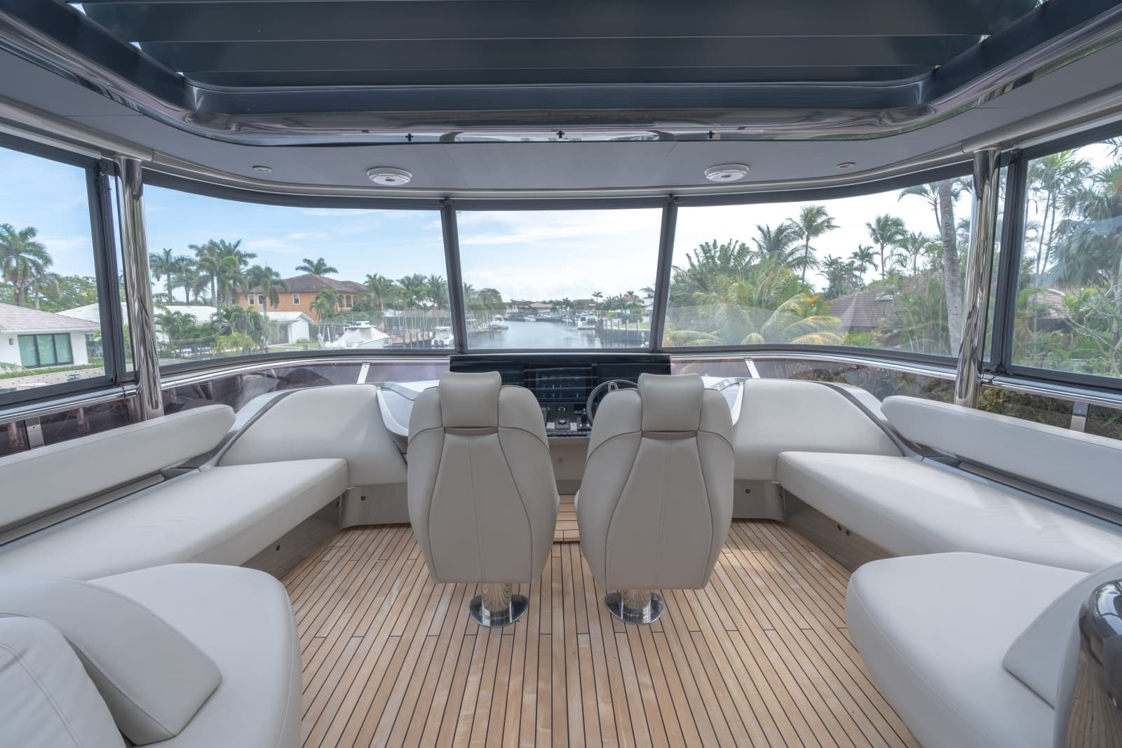2019 Princess Y85 - Photo 56