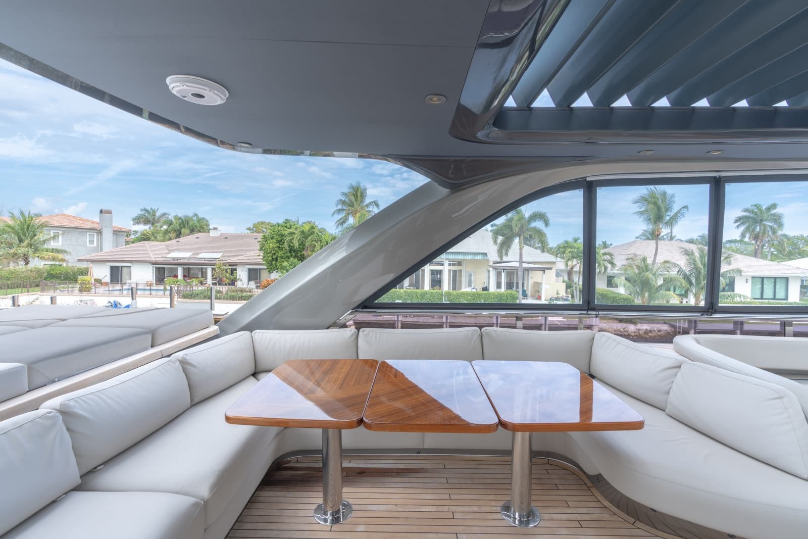 2019 Princess Y85 - Photo 52