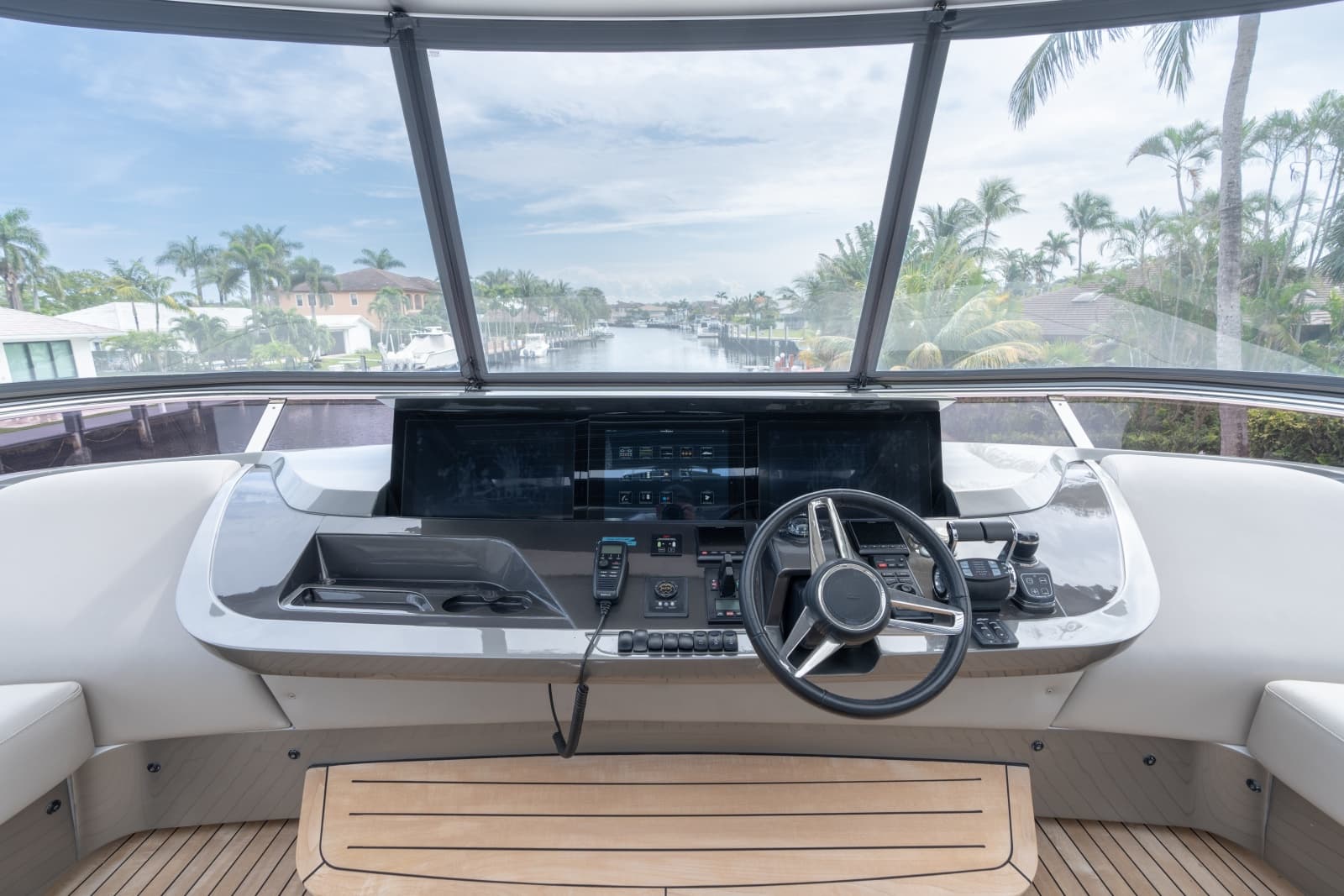 2019 Princess Y85 - Photo 57