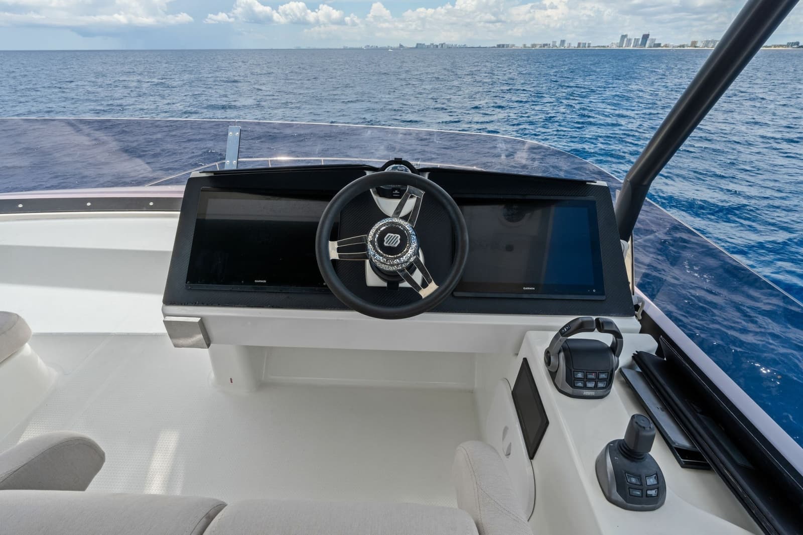 2024 Fountaine Pajot MY6 - Photo 33