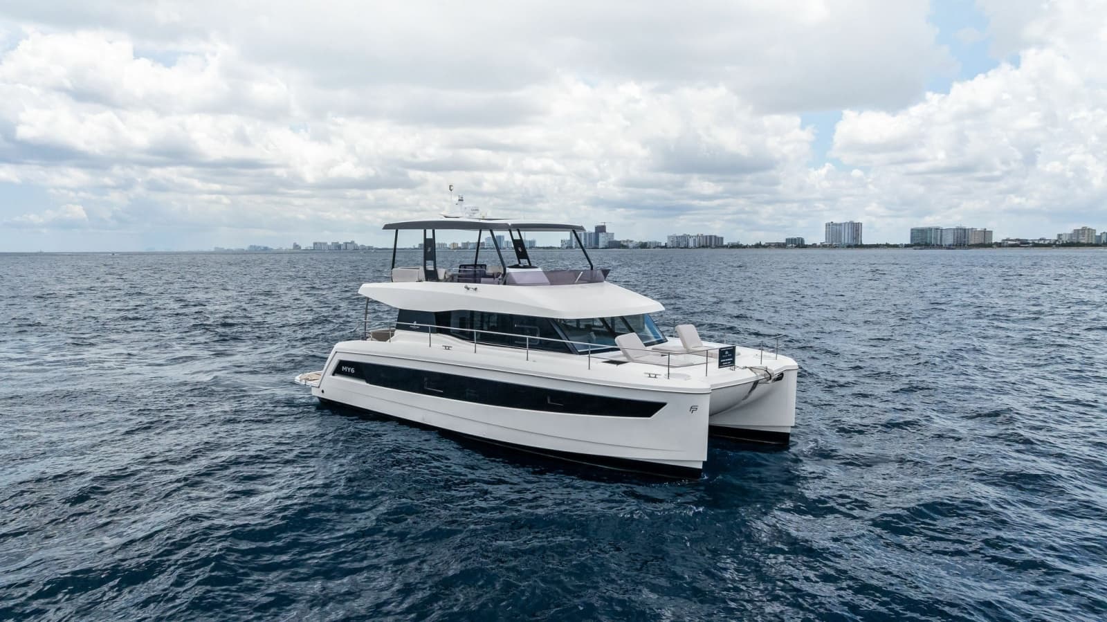 2024 Fountaine Pajot MY6 - Photo 2