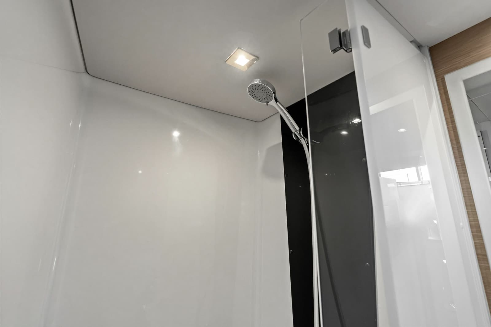 2024 Fountaine Pajot MY6 - Photo 69