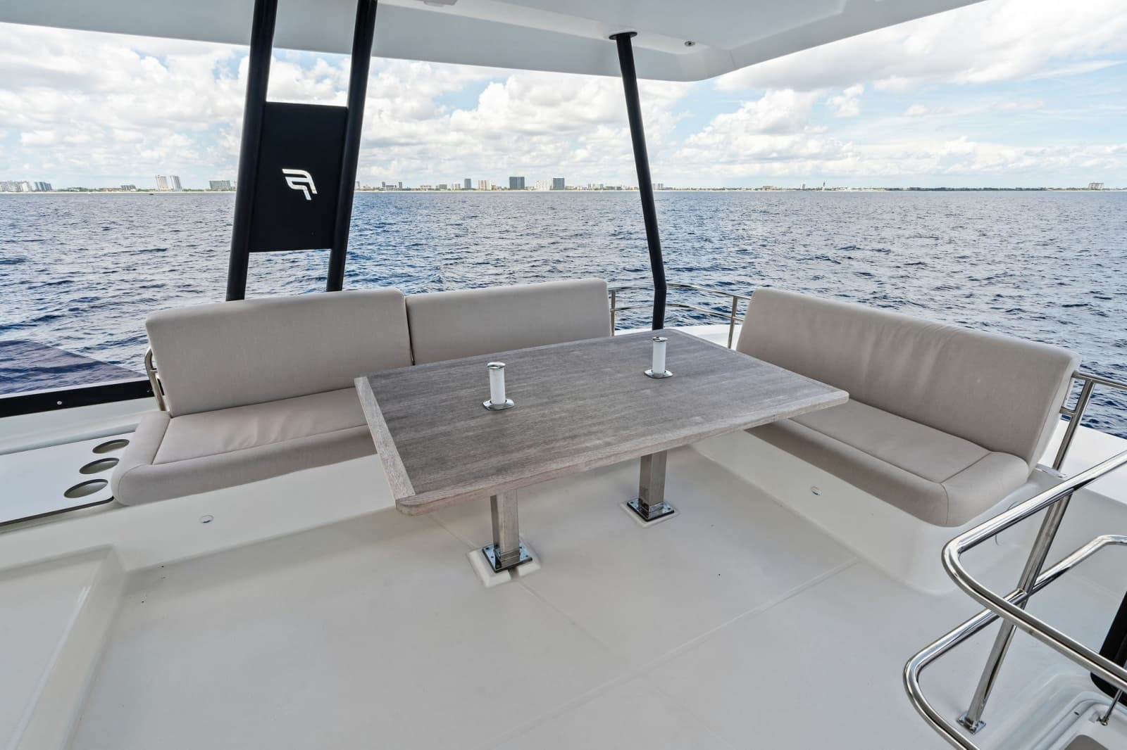 2024 Fountaine Pajot MY6 - Photo 27