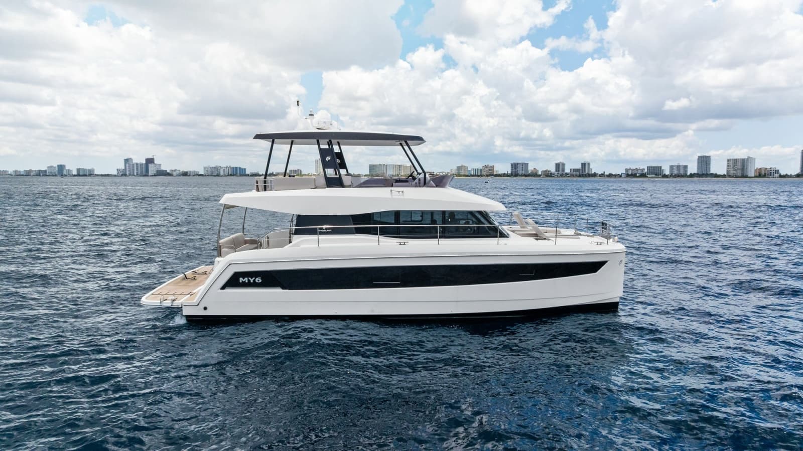 2024 Fountaine Pajot MY6 - Photo 1